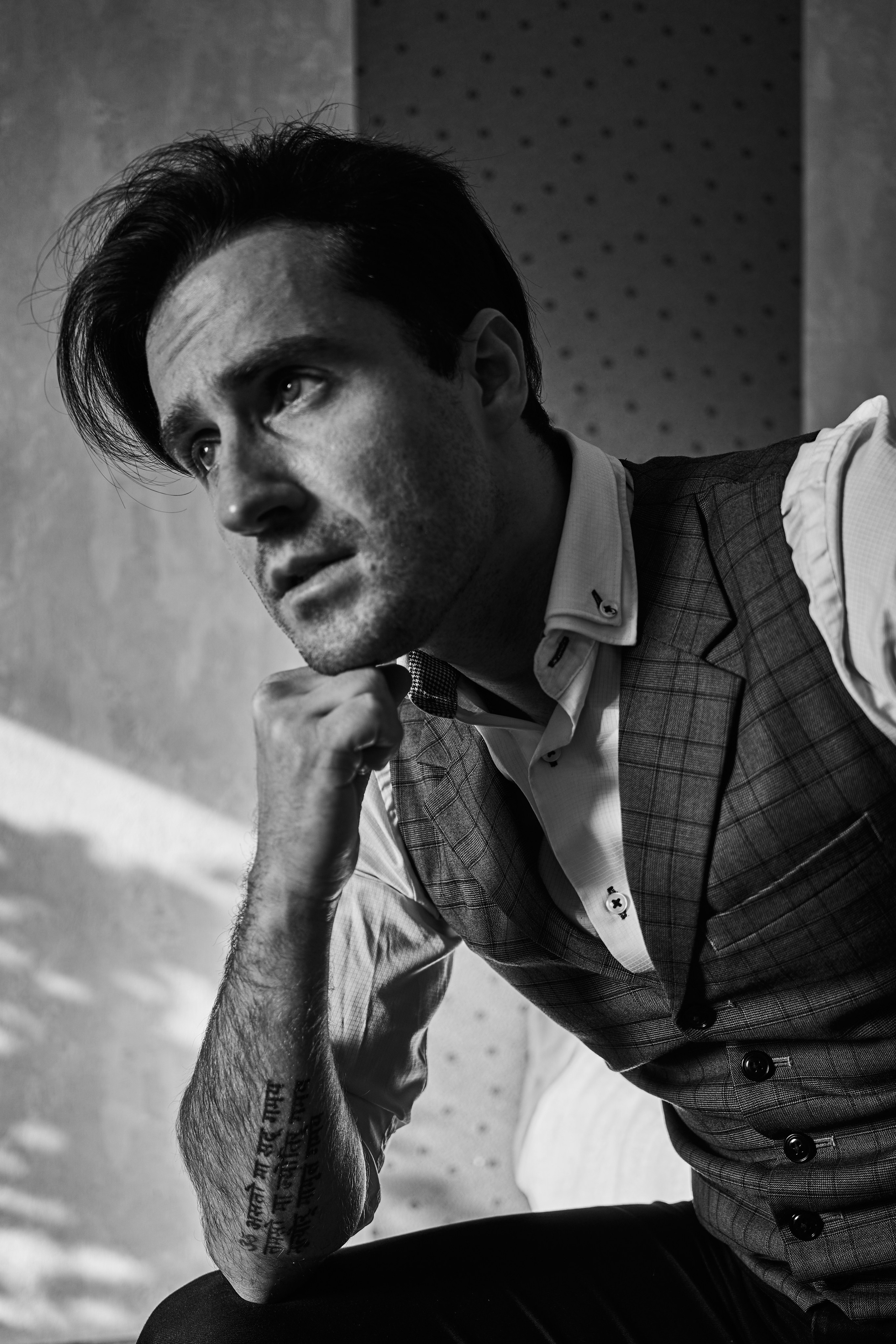 Михаил: имиджевая съёмка в квартире. Фотограф в Москве Анастасия Баева