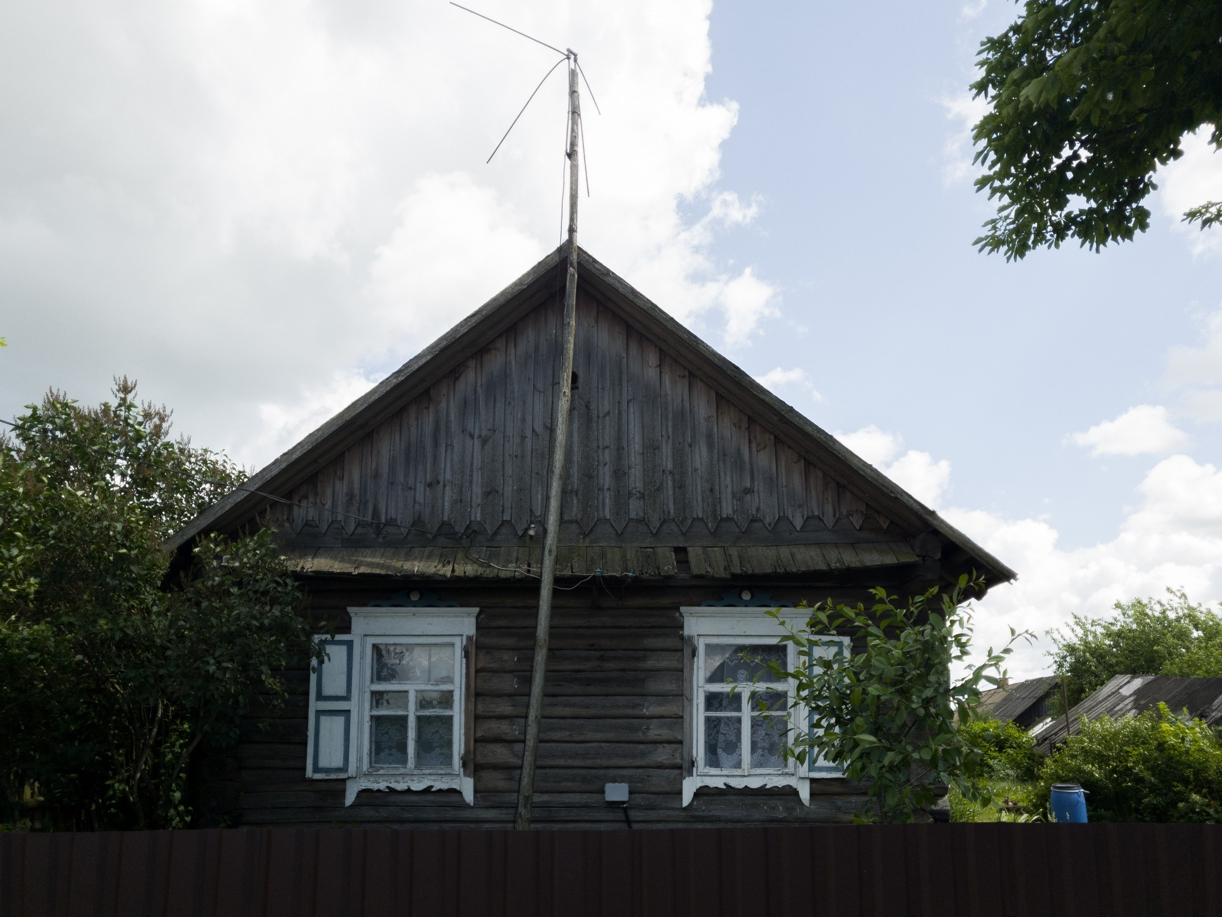 Home.land. Künstler Verstecktoff