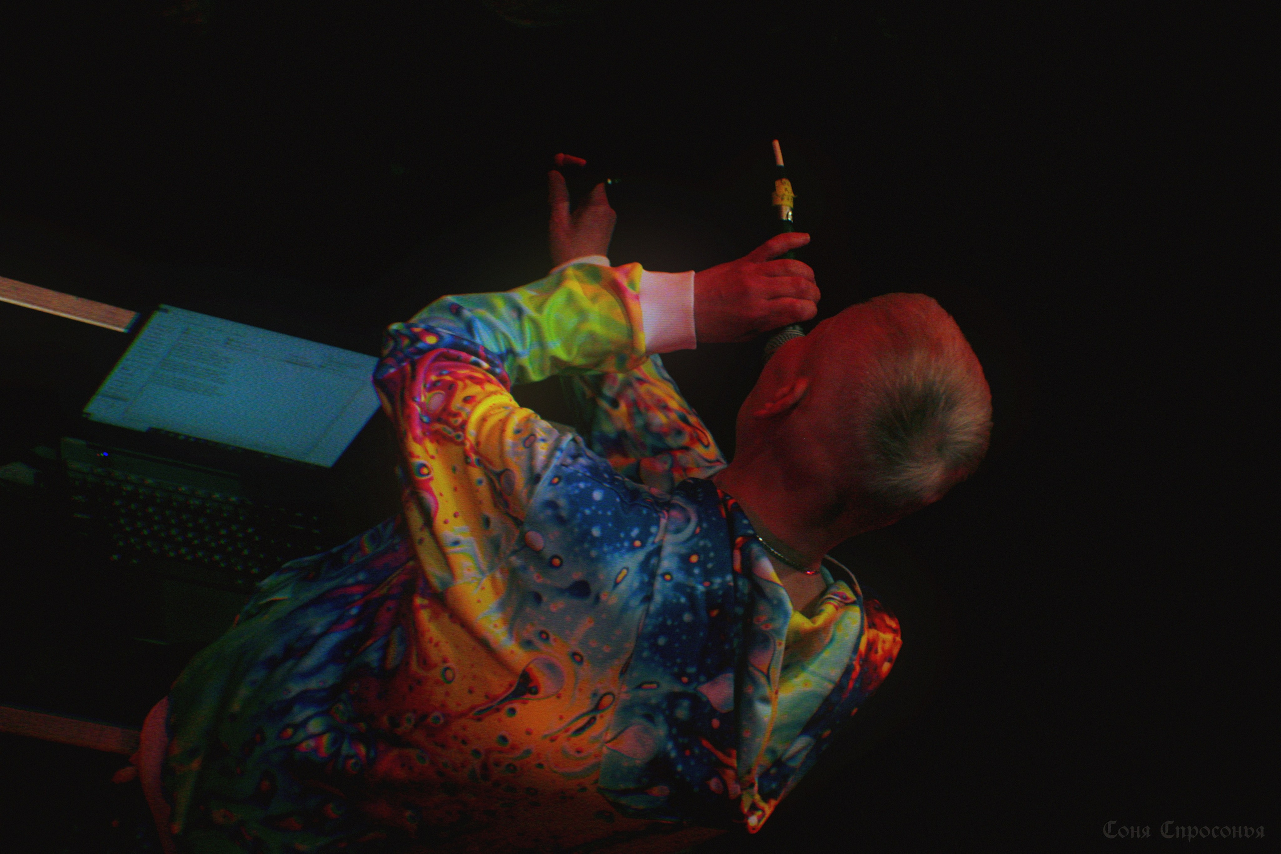 Синестетик 26.08.23. Концертный и портретный фотограф в Москве Соня Спросонья
