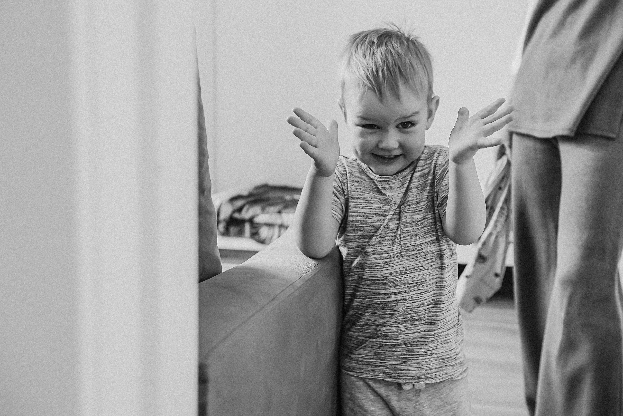 Семейная в домике (репортаж). Семейный фотограф Тюмень, фотограф на роды Салмина Мария