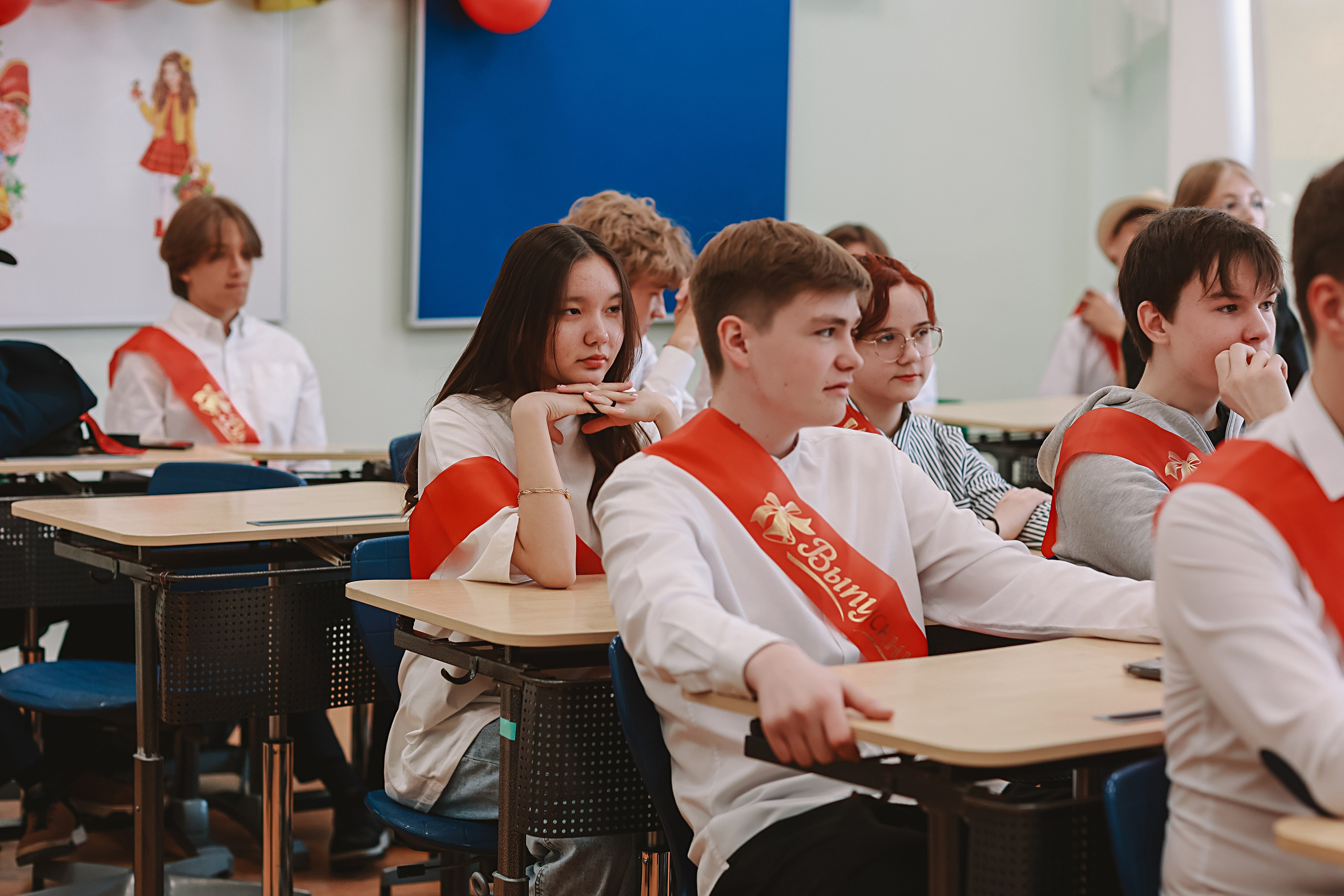 Последний звонок. Семейный фотограф Тюмень, фотограф на роды Салмина Мария