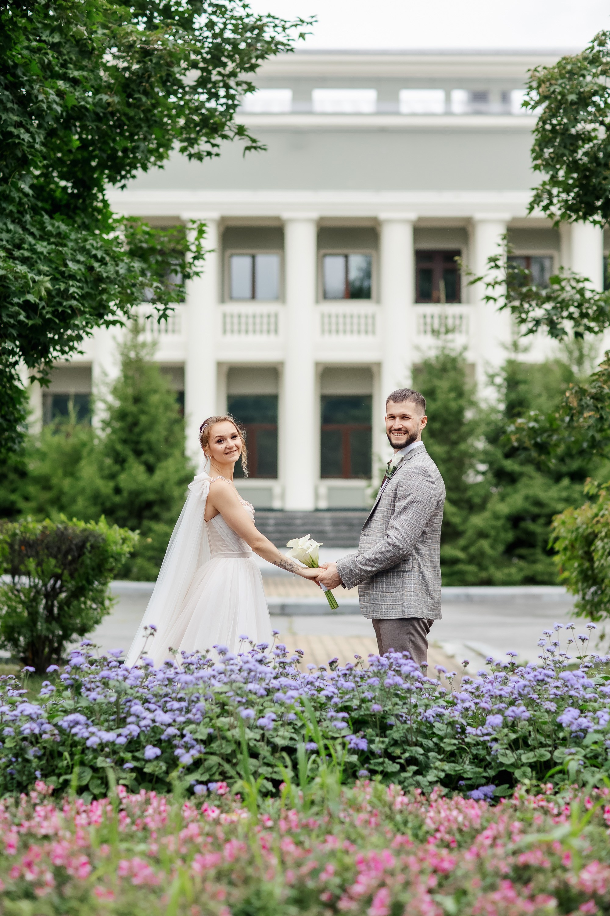 Степан и Ульяна. Утро. Загс. Прогулка. Дождь и солнце. Свадебный фотограф в Хабаровске