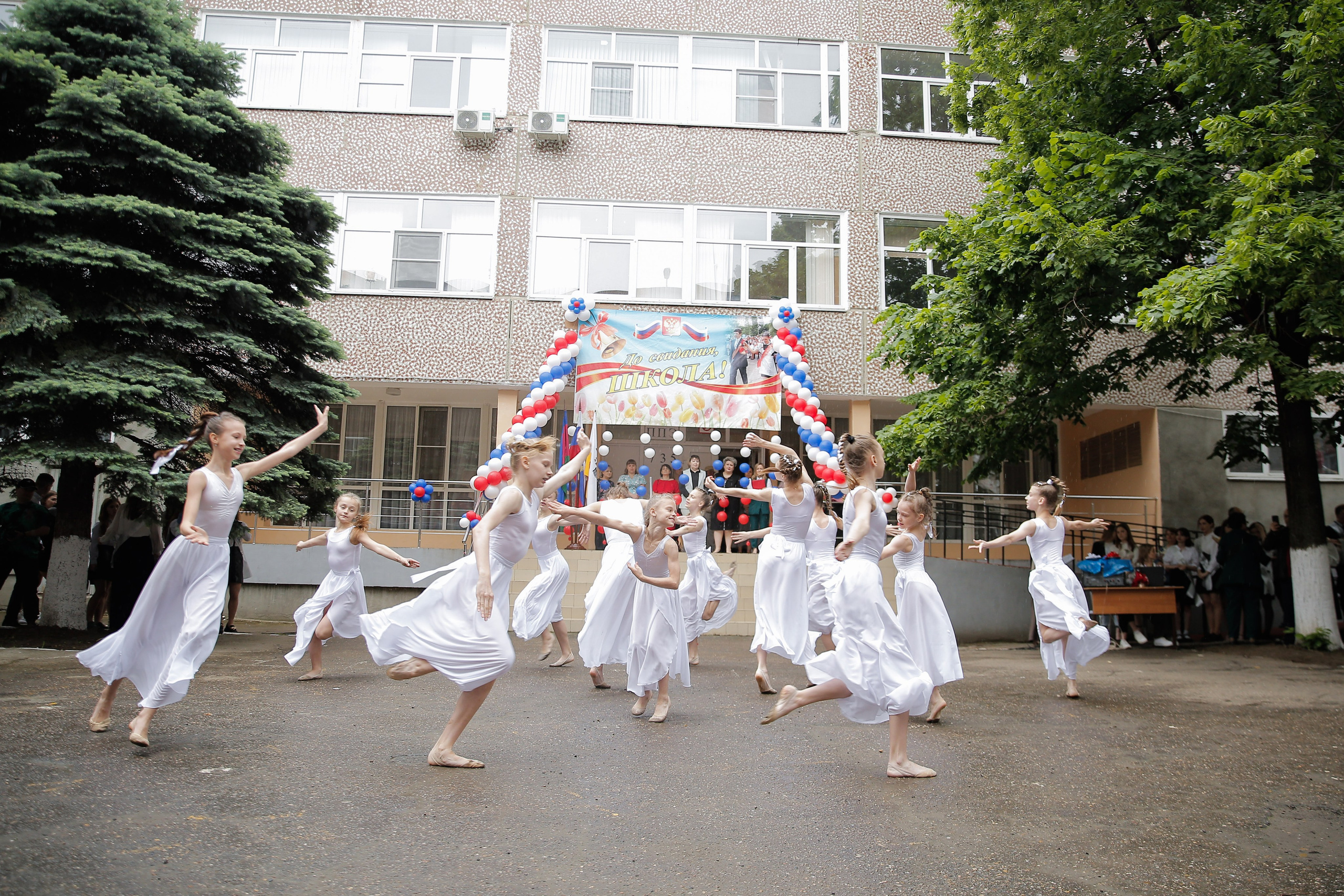 Последний звонок 11 класс. Классные выпускные альбомы Классфото Краснодар