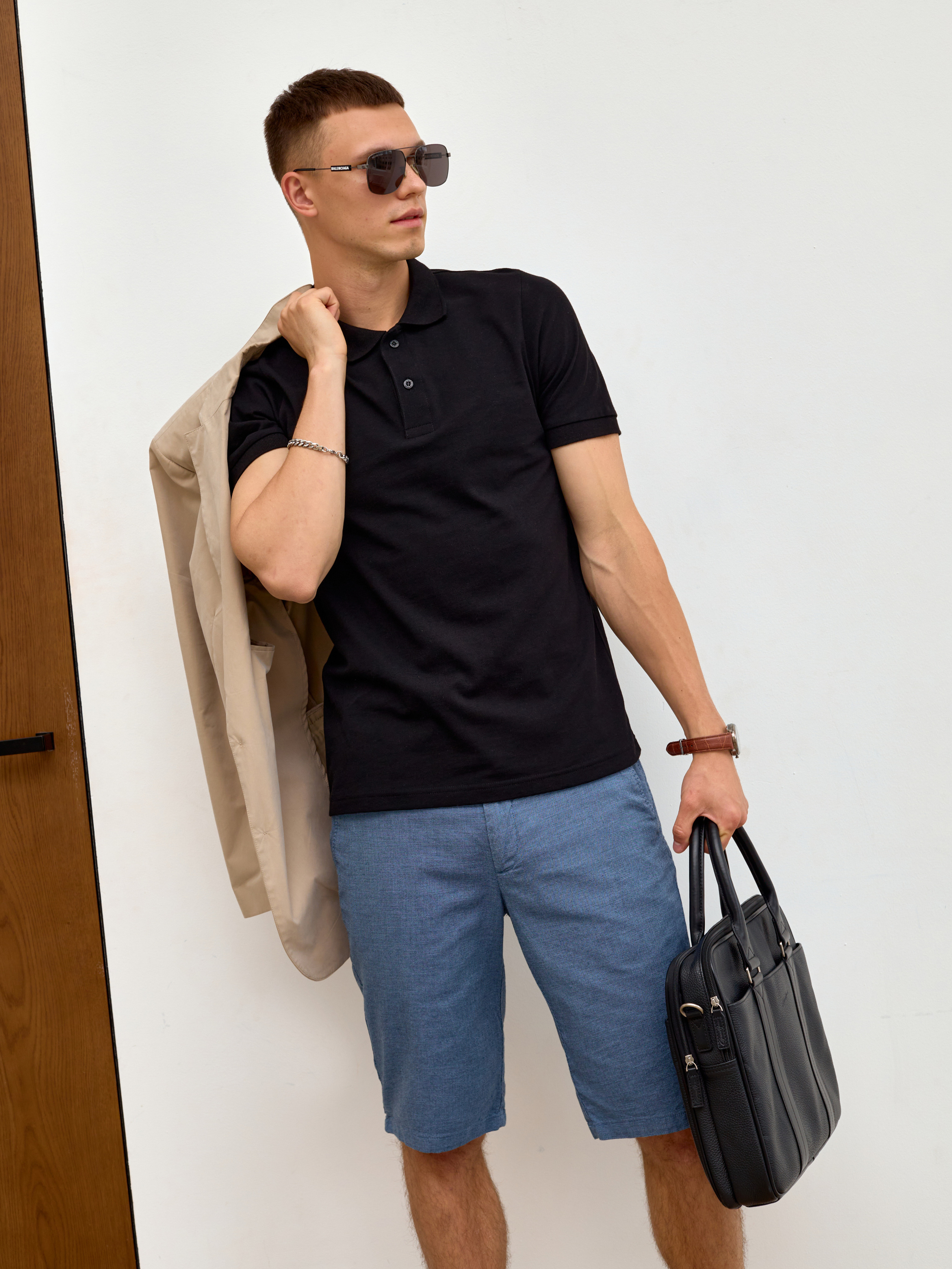 Фотосъемка базовых футболок Екатеринбург Wildberries ВБ Ozon Озон фотосессия одежды Екб заказать цена фотосъемка товара WB трикотаж Екб. Фотограф Екатеринбург Анастасия Жерновская | Маркетплейсы и нейрофото