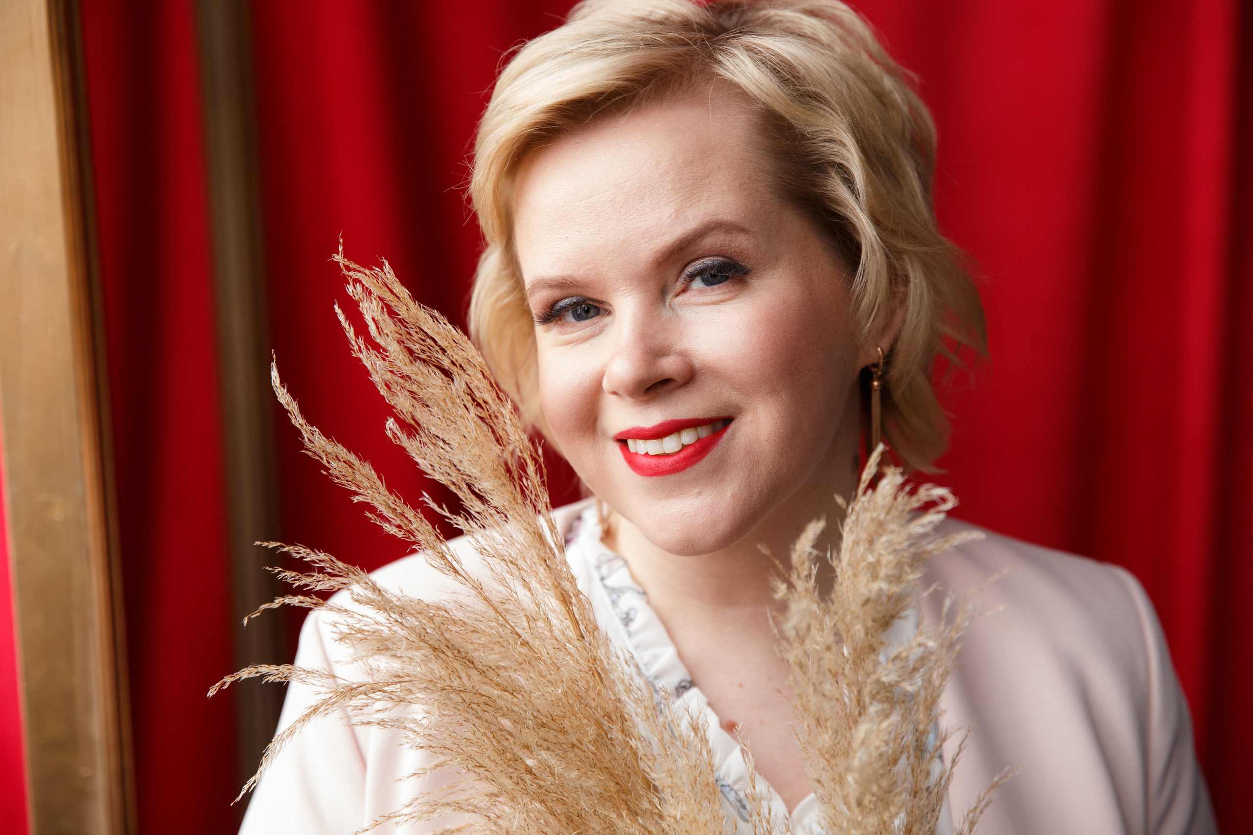 Аня Щеголихина. Врач остеопат, врач ЛФК и восстановительной медицины. Женский и контент фотограф Люба Пунанцева. Северодвинск. Архангельск