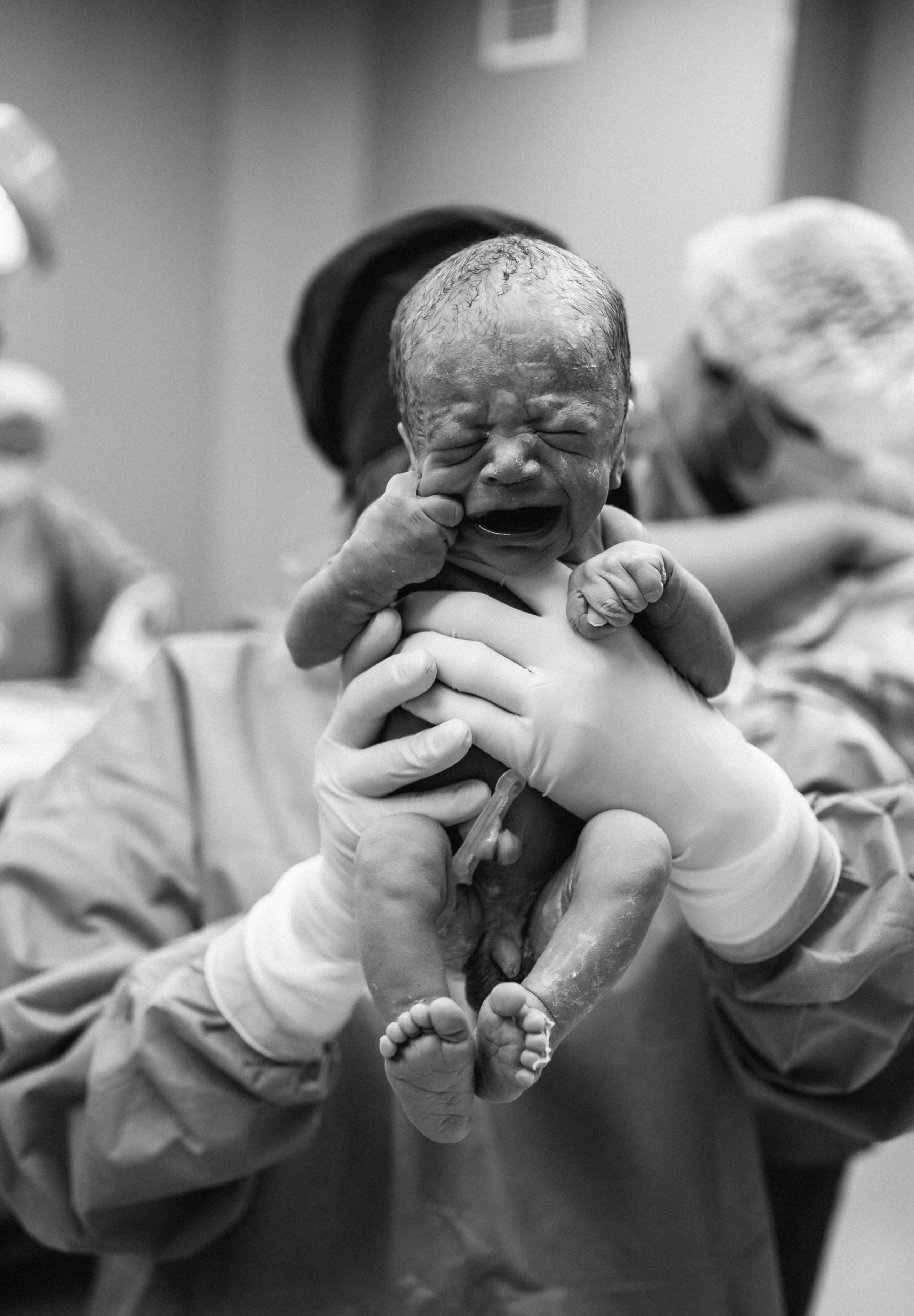 Съемка родов ЧБ. Фотограф и видеограф на роды в Москве Подшивалова Полина