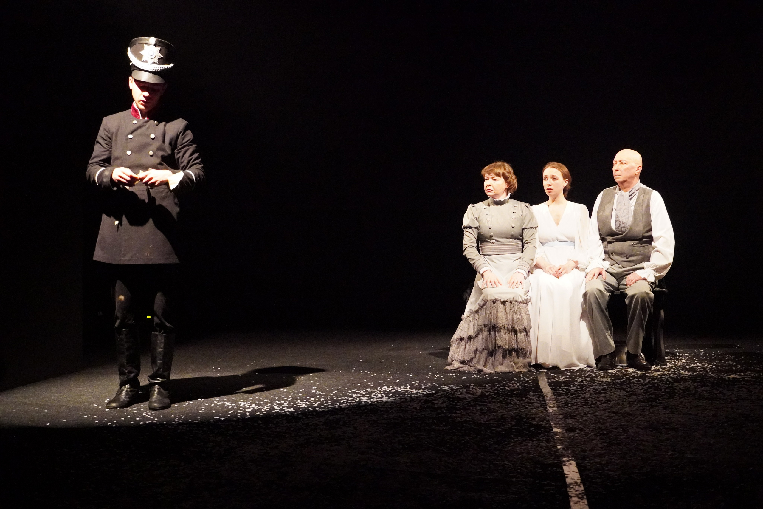 Спектакль «Метель, шинель в портфель». Фотохудожник Татьяна Бойцова