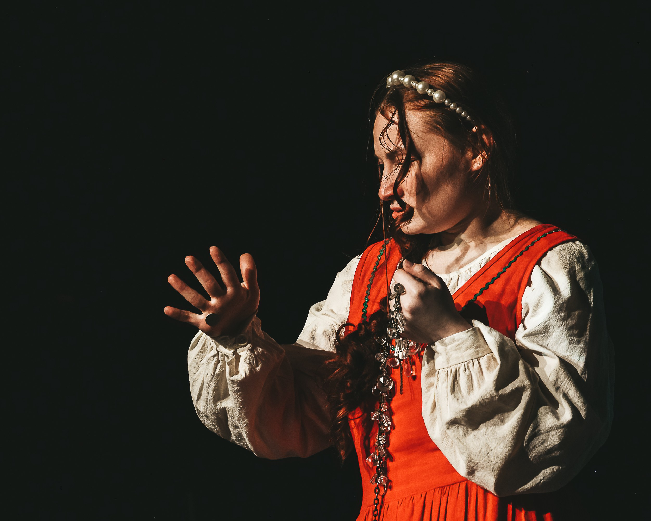 В нашем доме Пушкин.Молодой театр. Reportage, architectural, fine art photographer Lena Melnikova in Moscow