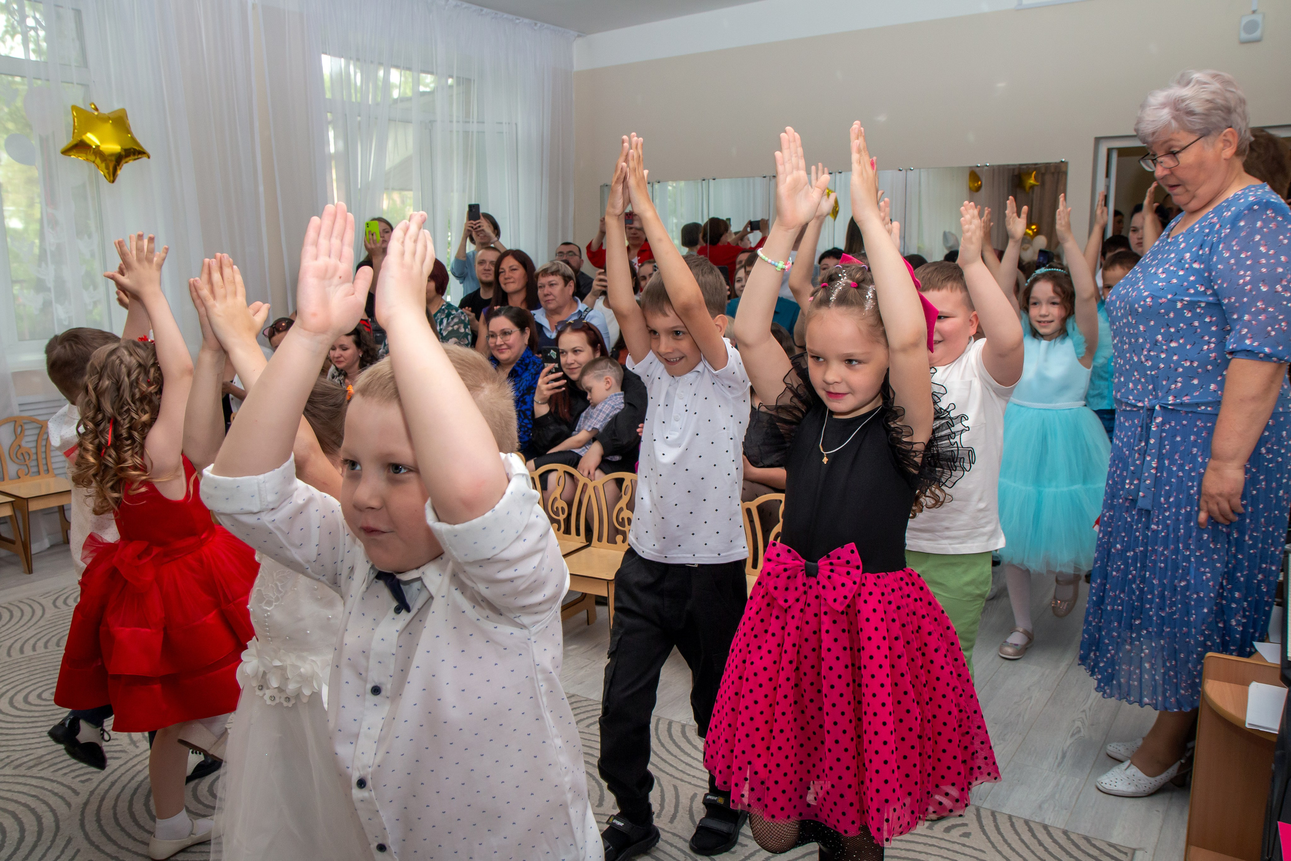 Впускной вечер в ДС «Солнышко» — 2025 г. Фотограф в Шелехове, лучшие выпускные альбомы в Шелехове