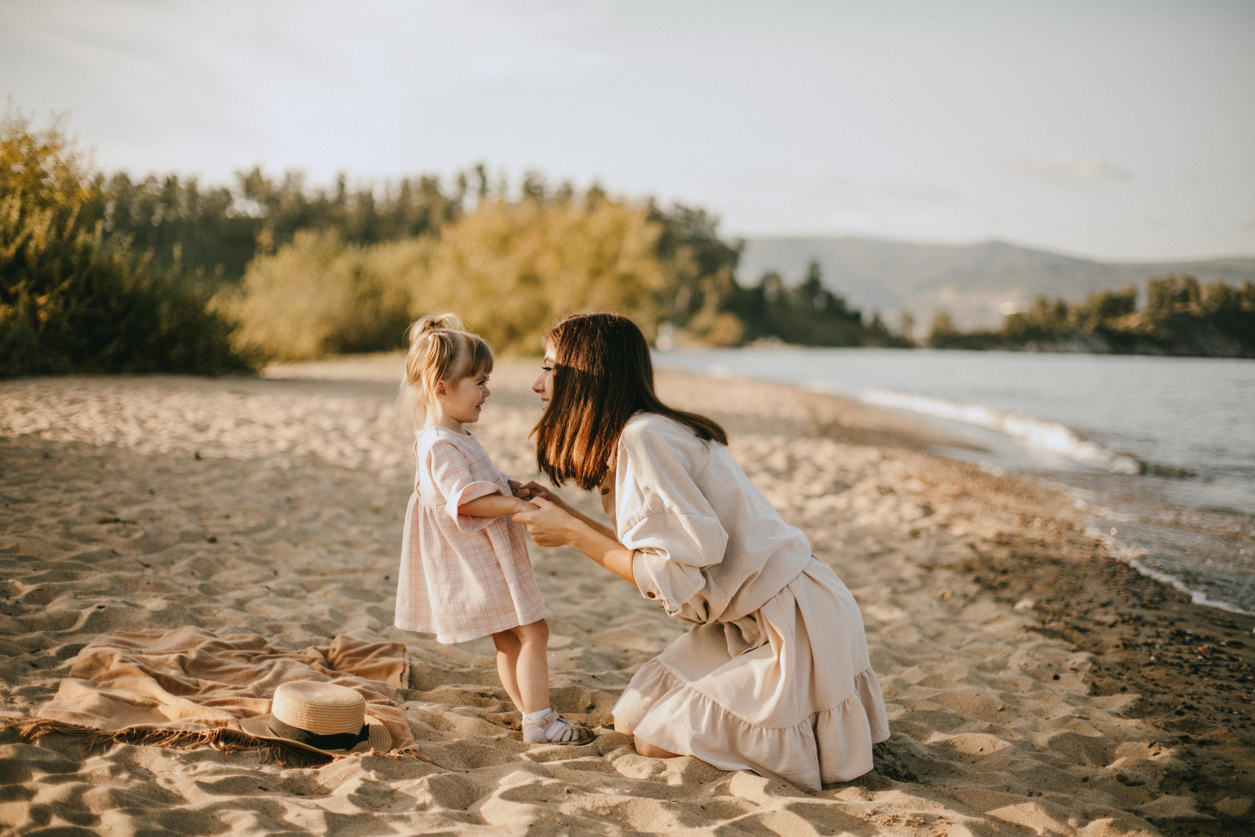 Летняя прогулка мамы и дочки. Фотограф Наталья Кургина Слюдянка Иркутск