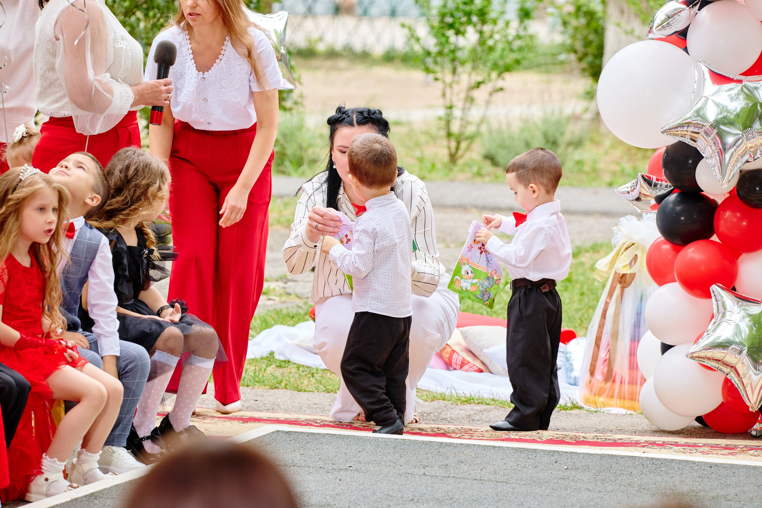 Выпускной 45 сад. Фотограф Выпускные альбомы Таганрог Сергей Коробченко