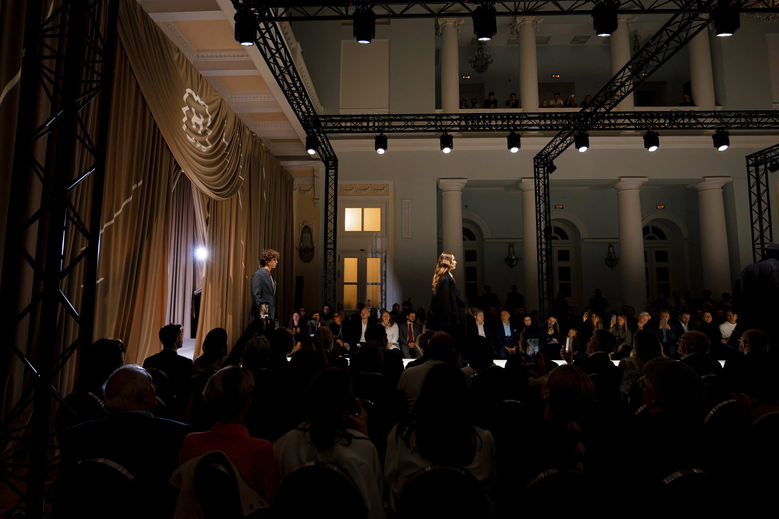 Henderson Fashion Show AW'25. Репортажный фотограф Семён Борисов | Москва