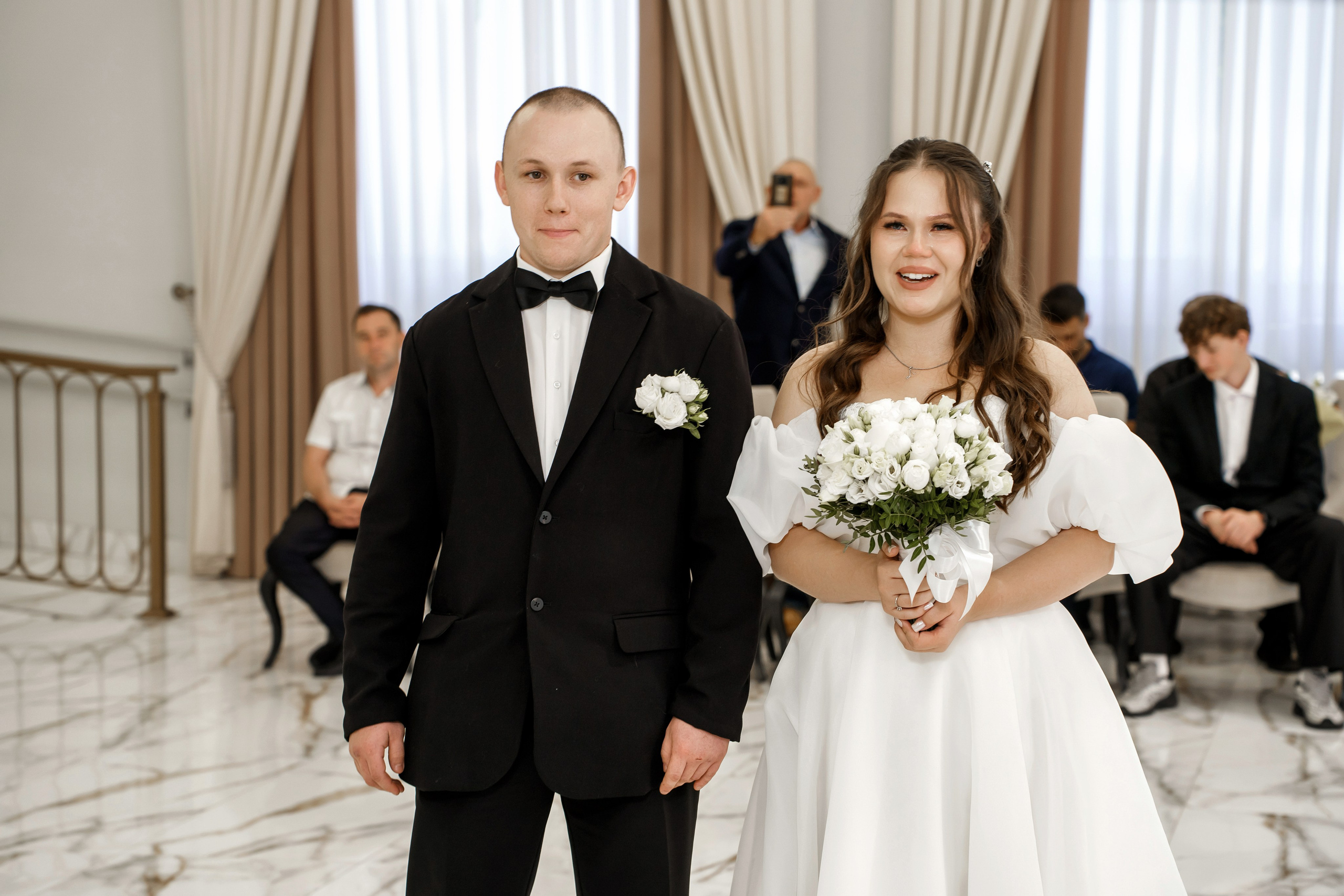 Елизавета и Артем. ЗАГС и прогулка. Фотограф и видеограф в Москве и Московской области Мария Вишня