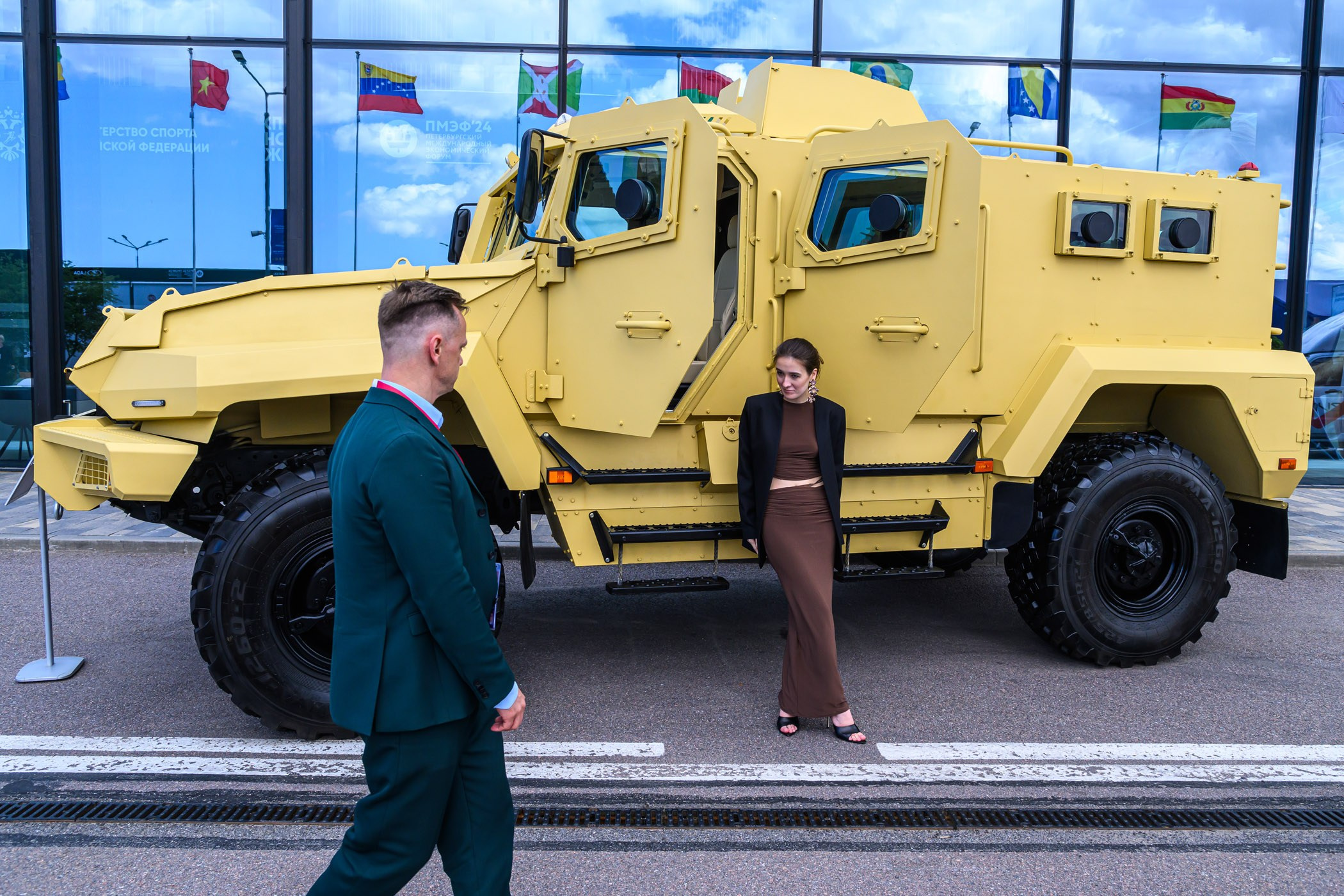 ПМЭФ-2024. Санкт-Петербургский международный экономический форум. Промышленный и репортажный фотограф в Калуге Игорь Малеев