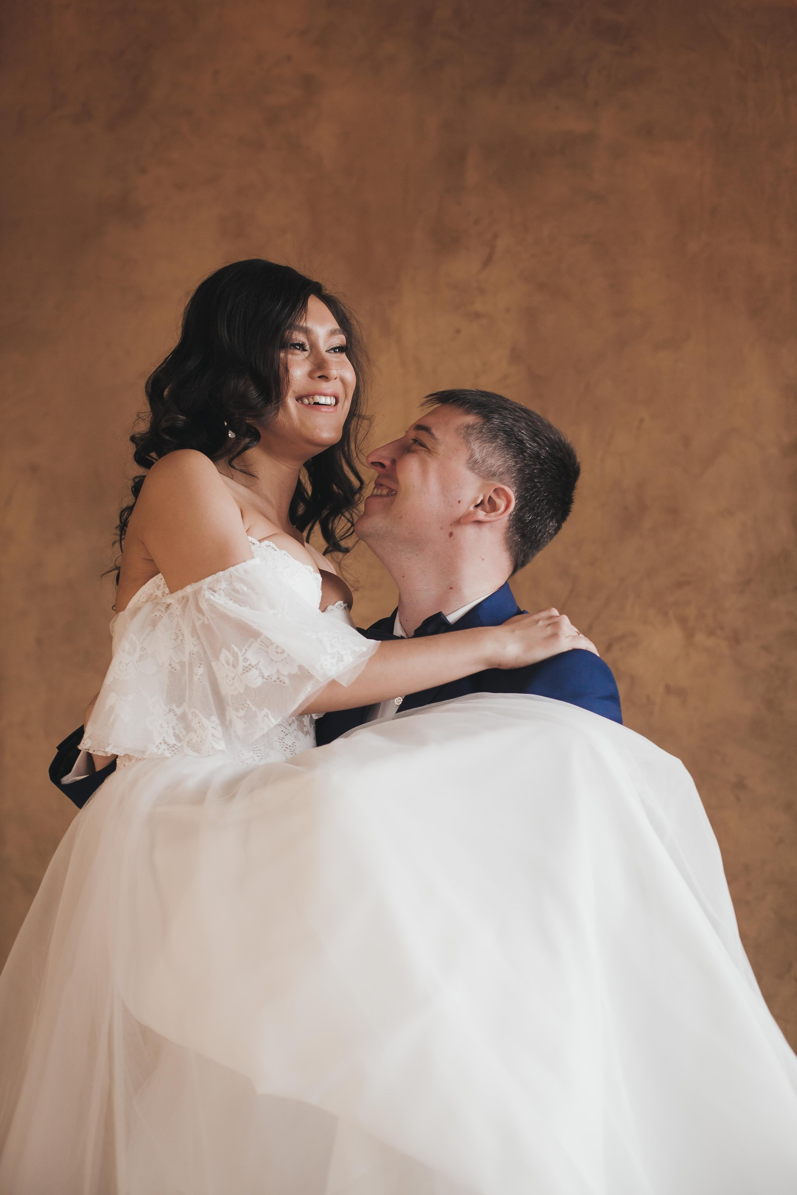 Сборы невесты в студии, зима. Креативный и женский Фотограф Омске Наталья Лебедева