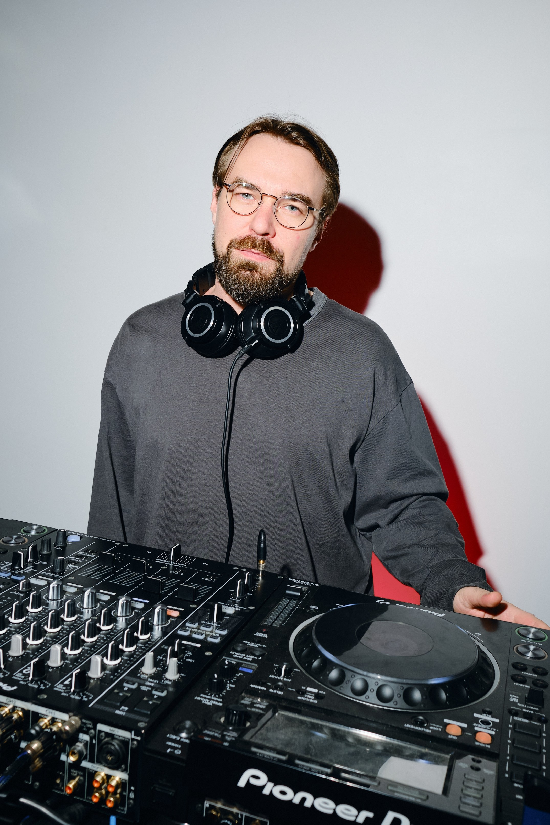 Fashion Paper April'25. Коммерческий и репортажный фотограф в Москве Егор Мелихов