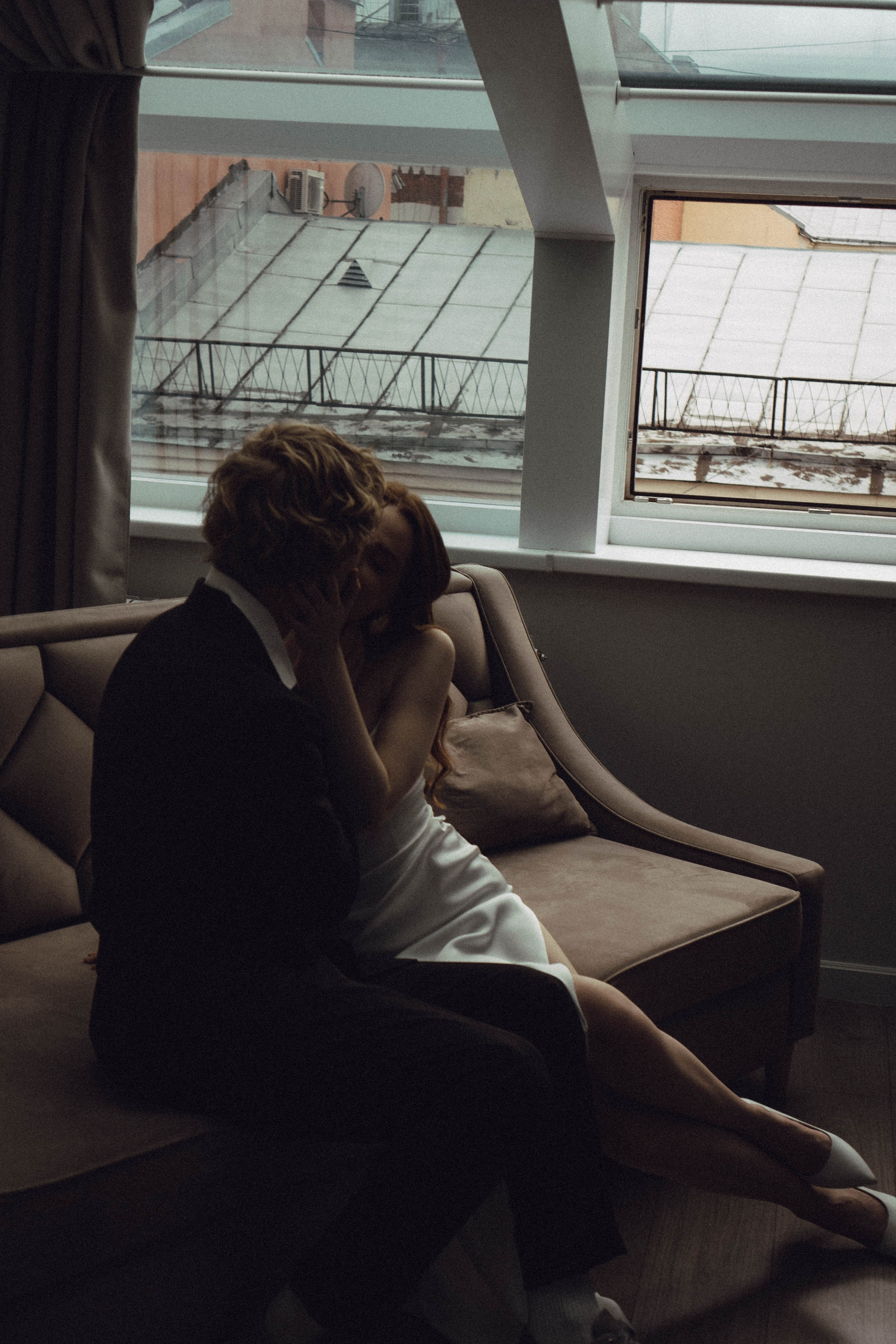 СВАДЕБНАЯ СЬЕМКА В ОТЕЛЕ. СБОРЫ ЖЕНИХА И НЕВЕСТЫ И ТАКЖЕ ТОР И ПОДГОТОВКА К ПРОГУЛКЕ. Профессиональный фотограф, Санкт-Петербург — Виктория Богомолова