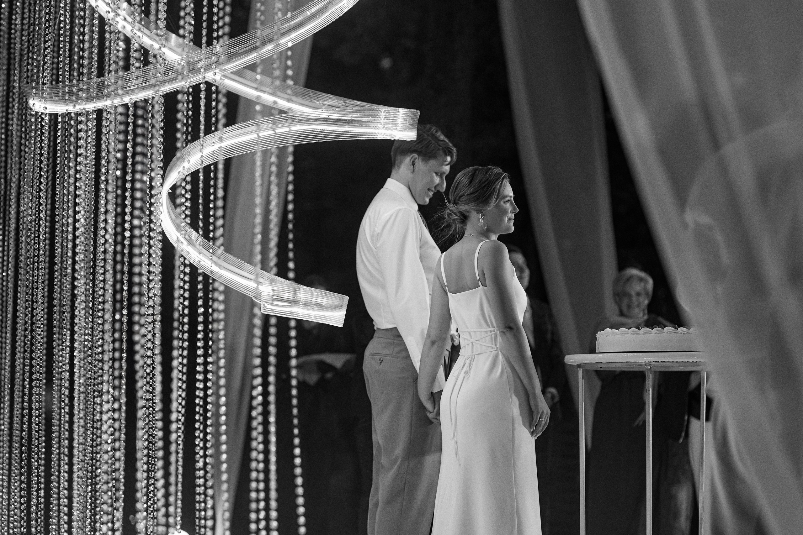 Crystal Swirl. Студия декора НикитинаДекор — оформление мероприятий в Ульяновске. Профессиональное создание эксклюзивных декораций