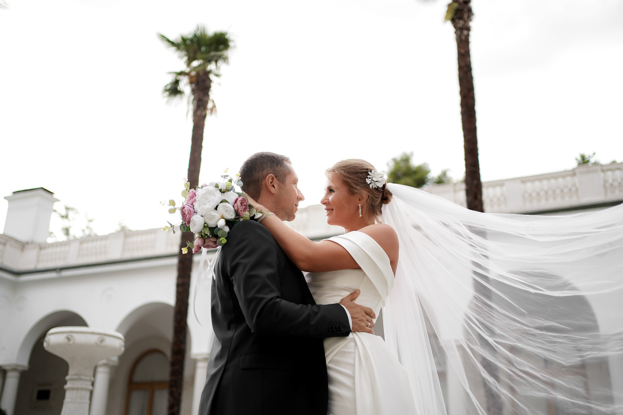 Свадьба в Крыму. Ливадийский дворец. Фотограф из Ростова-на-Дону Алёна Чёботова. Свадебный фотограф в Ростове-на-Дону. Таинство Крещения и Венчания, семейные фотосессии. Алёна Чёботова