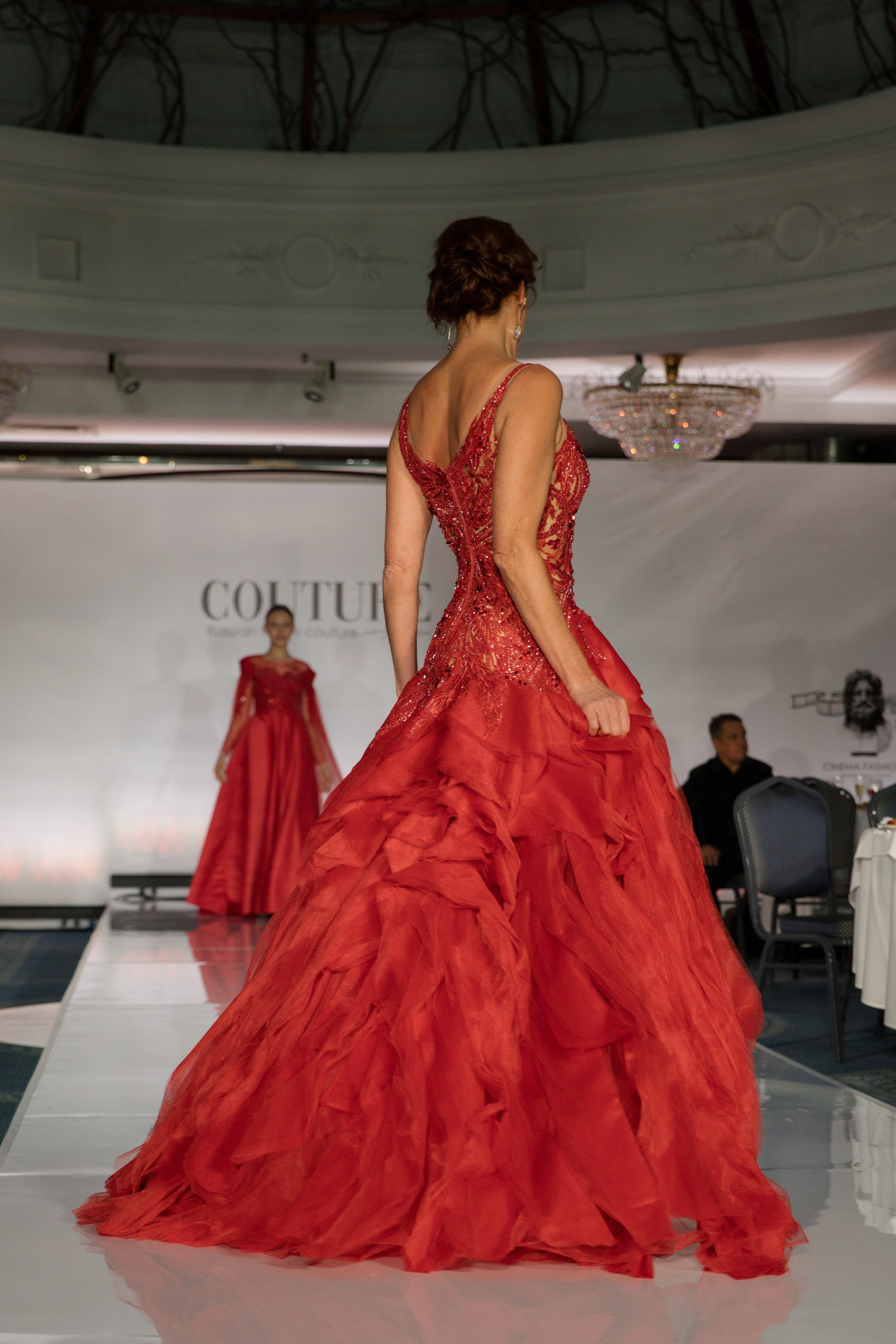 Репортаж показа «Кутюр по-русски». Фотограф в Санкт-Петербурге Вагнер Юлия