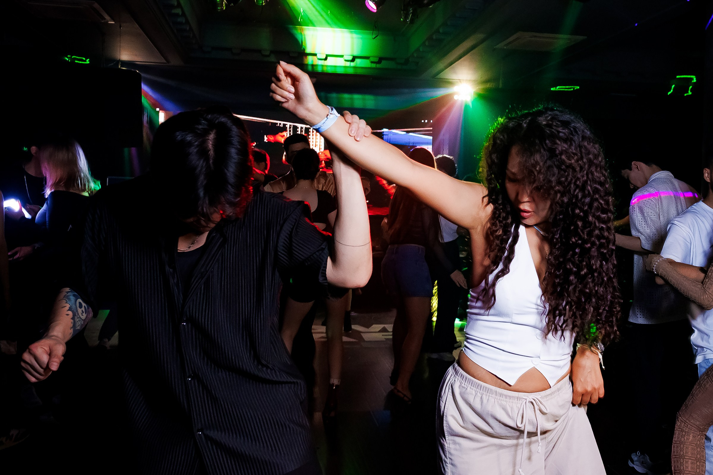 Bachata Party Hola Dance. Репортажный фотограф в Алматы Каюпов Сержан