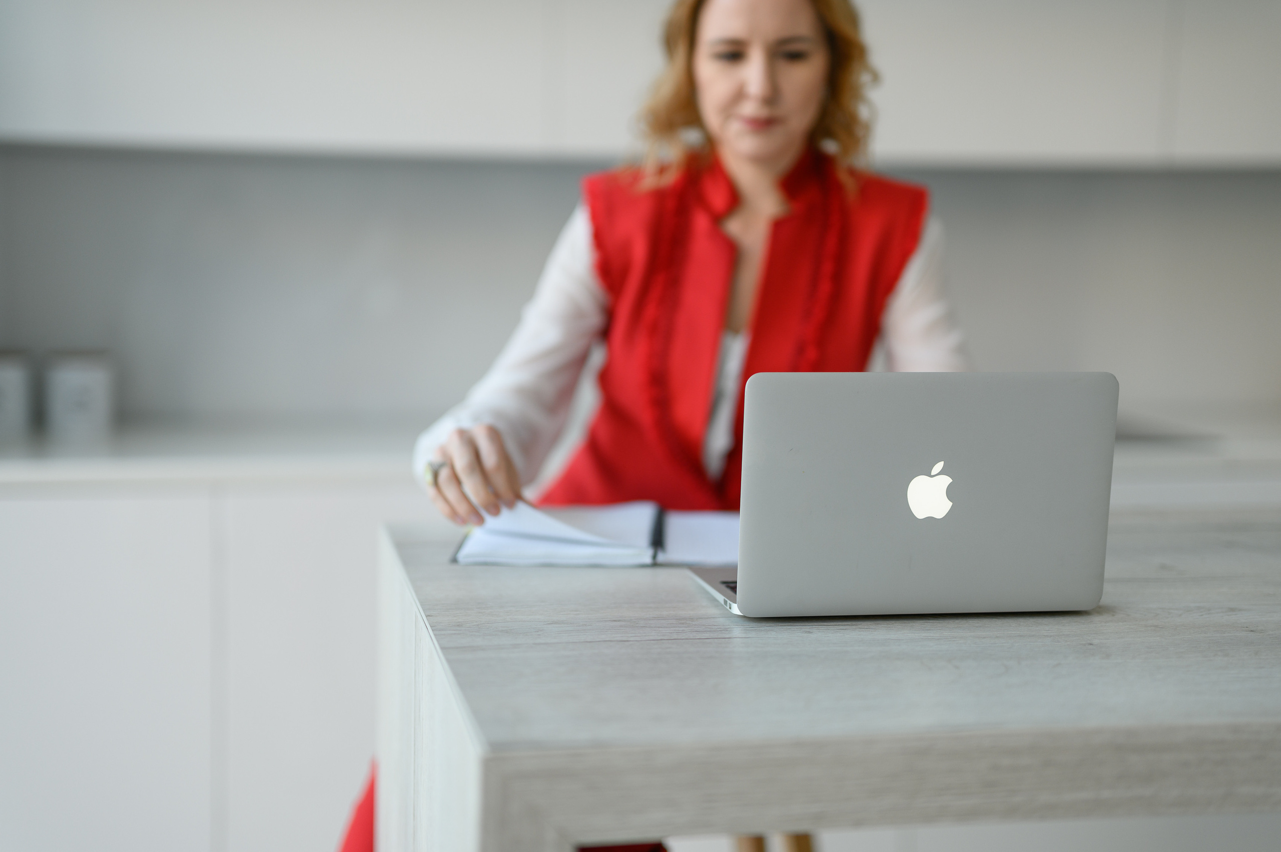 Контент-фотосессия для астропсихолога и инструктора по йоге Дины. Semerlina.ru