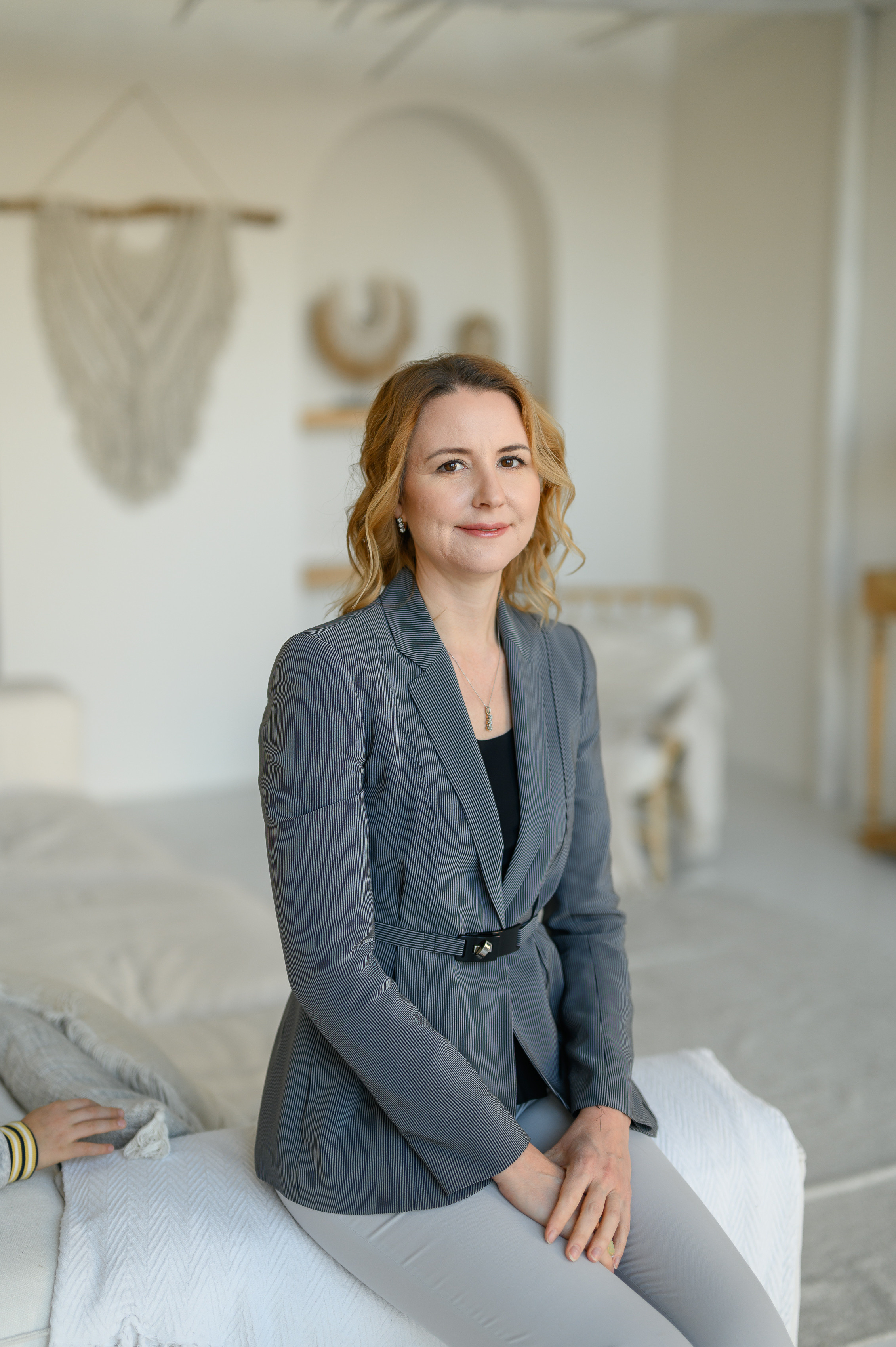 Контент-фотосессия для астропсихолога и инструктора по йоге Дины. Semerlina.ru