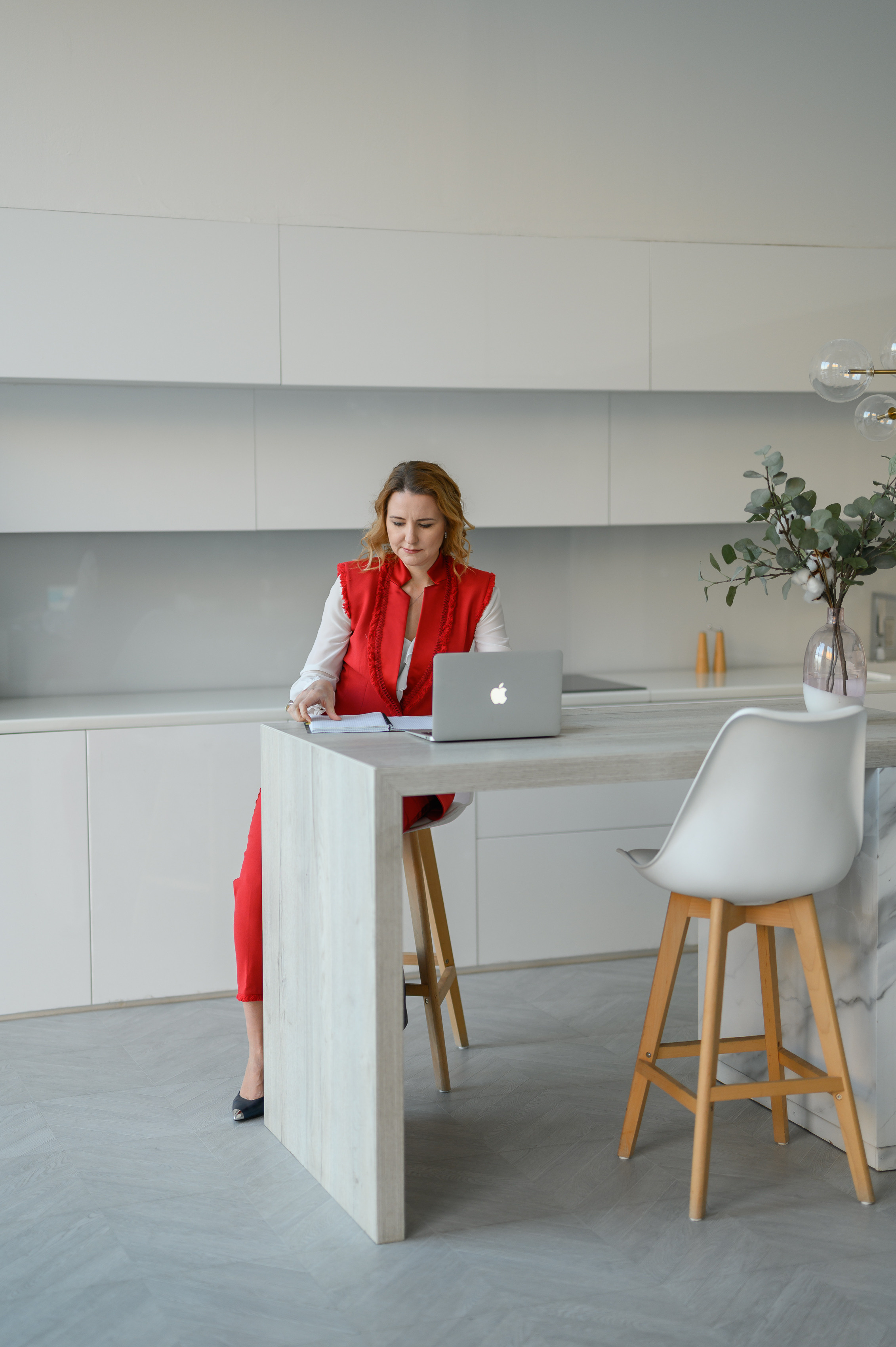 Контент-фотосессия для астропсихолога и инструктора по йоге Дины. Semerlina.ru