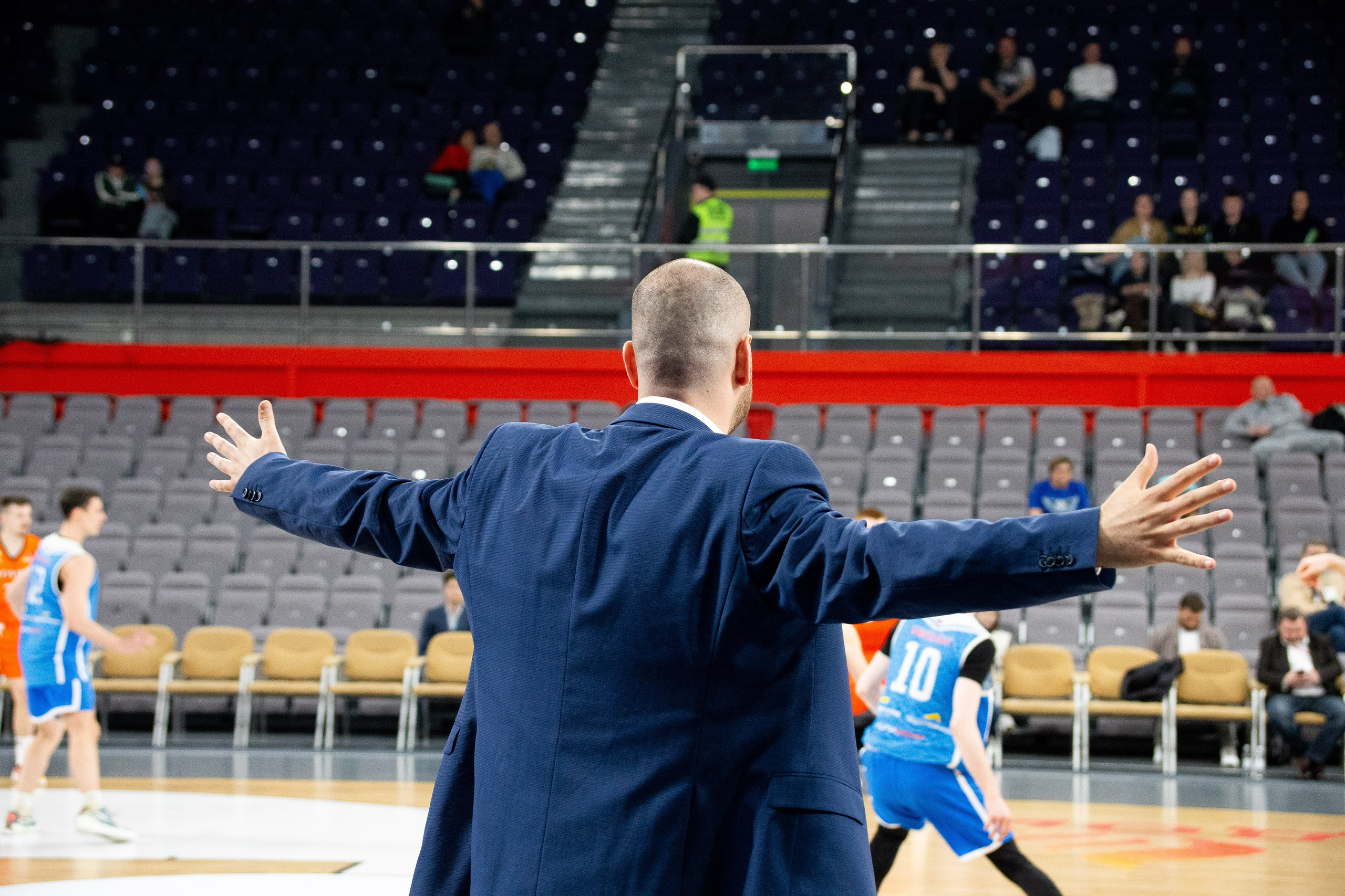 Баскетбольный матч Военмех — МГАФК. Фотограф Родион Нарудинов