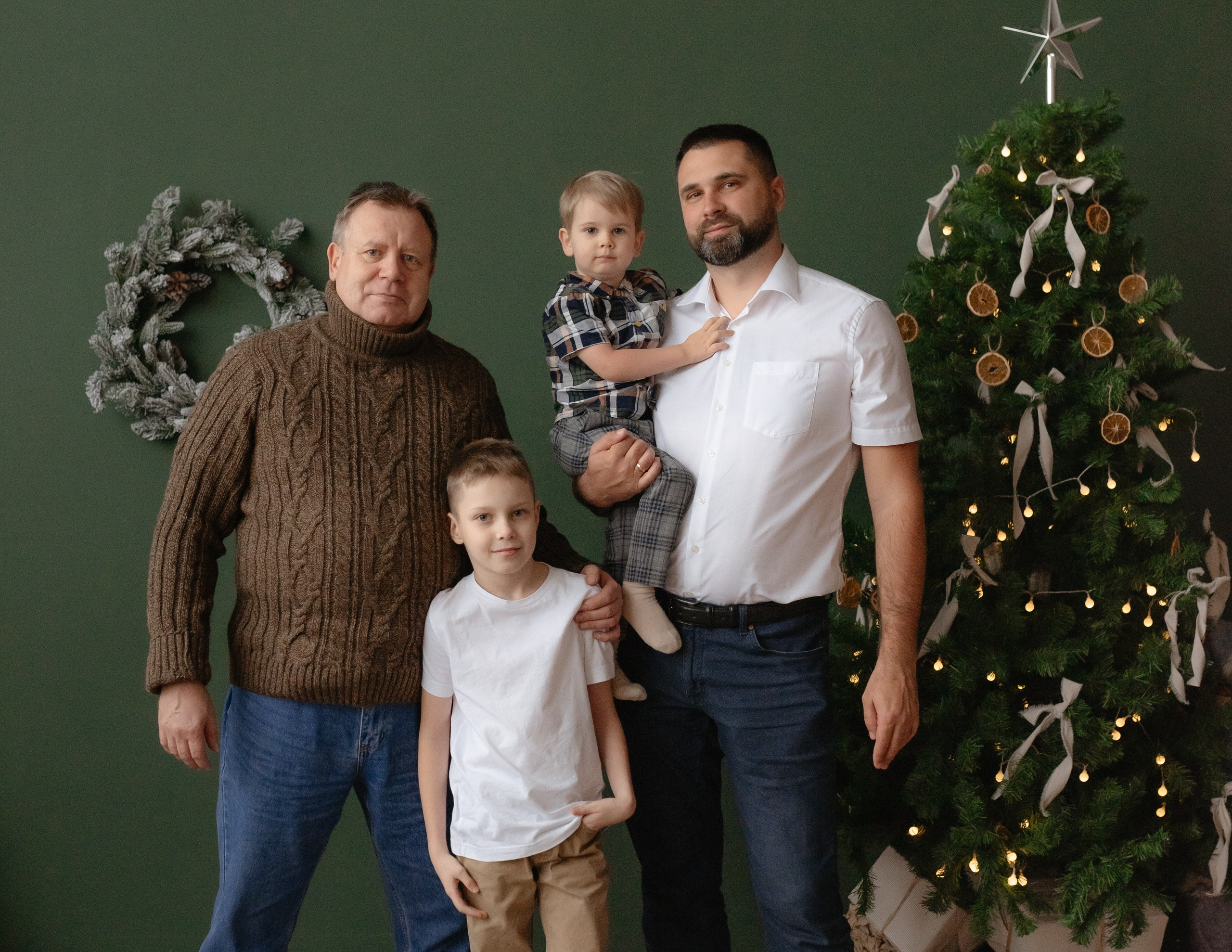 Семейная новогодняя фотосессия. Семейный и портретный фотограф Нижний Новгород