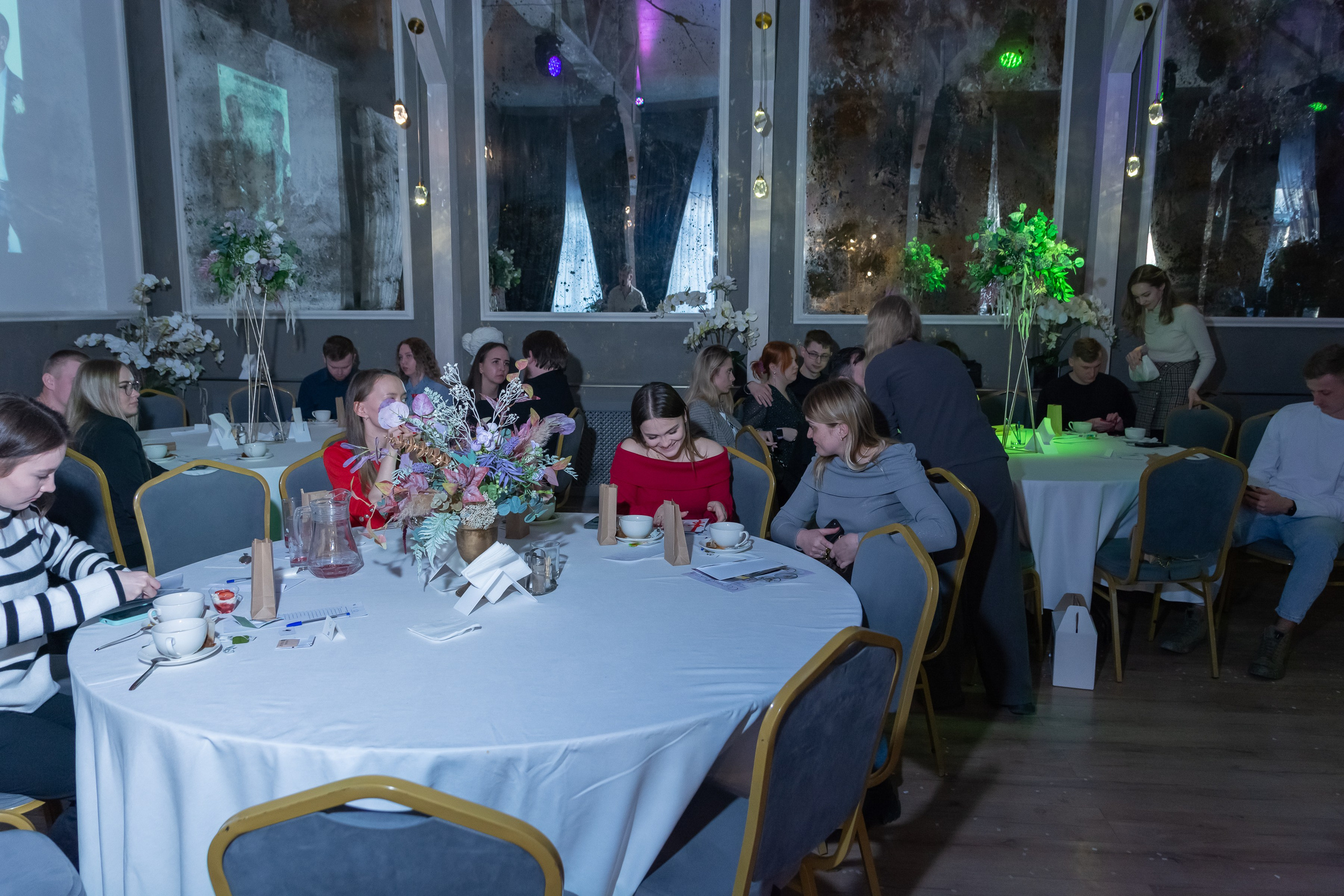 Свадебное чаепитие для молодоженов