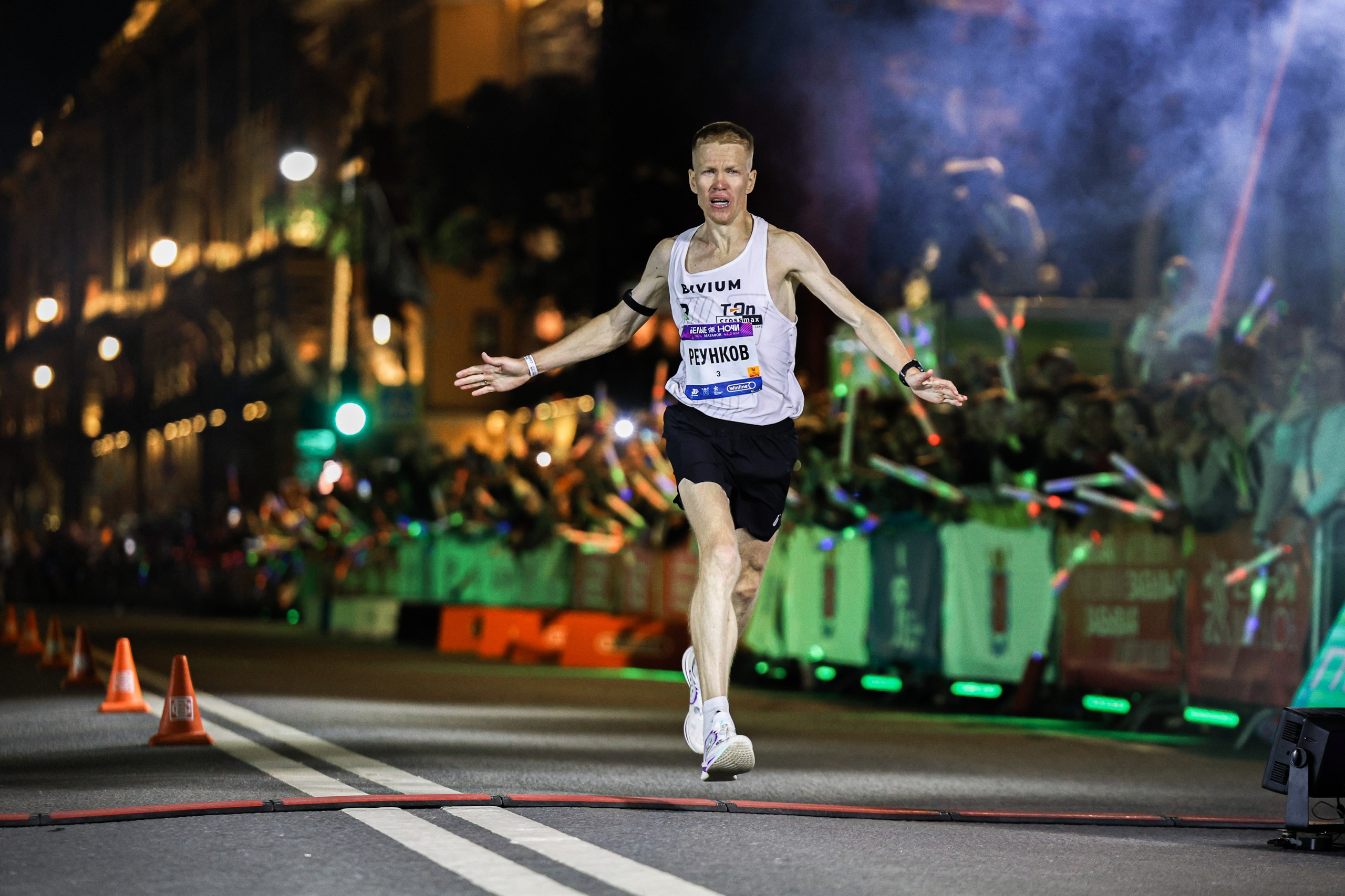 Марафон «Белые ночи». Профессиональный спортивный фотограф в Санкт-Петербурге