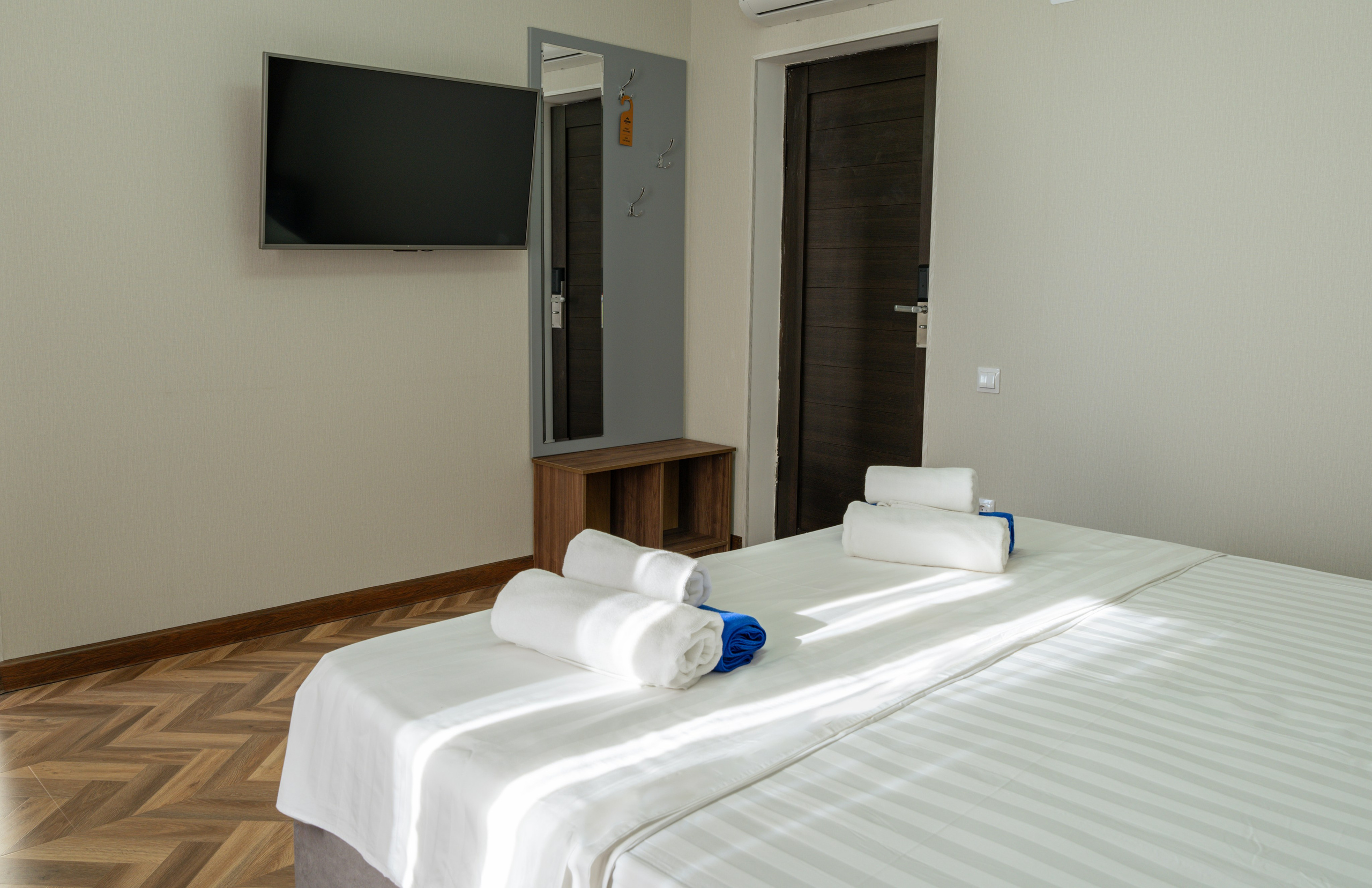 Грейс Бриз. Главная