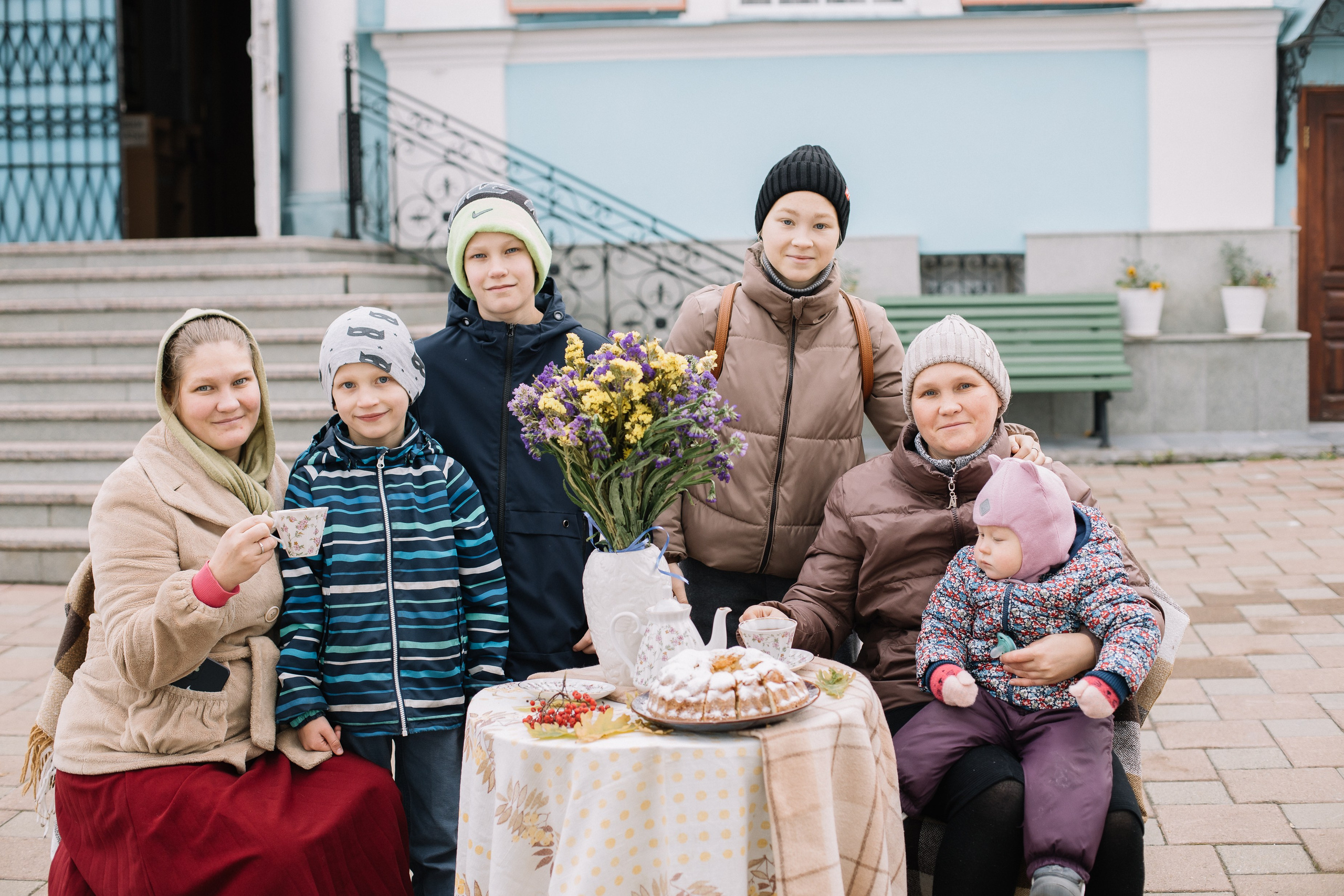 Покров в храме Иоанна Предтечи. Семейный фотограф Трусова Евгения в Екатеринбурге