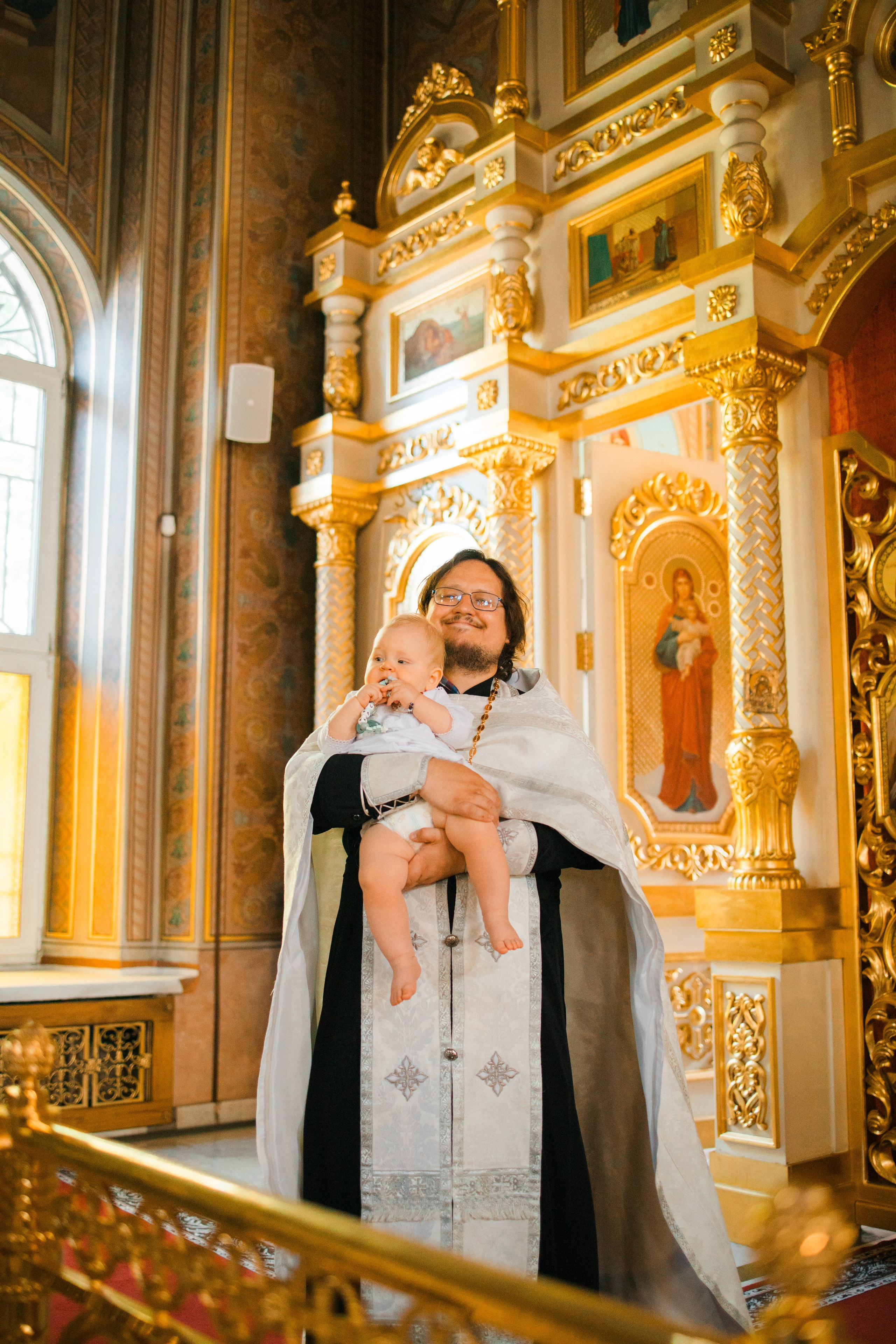 Фотосъемка крещения ребенка в Серпухове. Выпускные альбомы в Серпухове