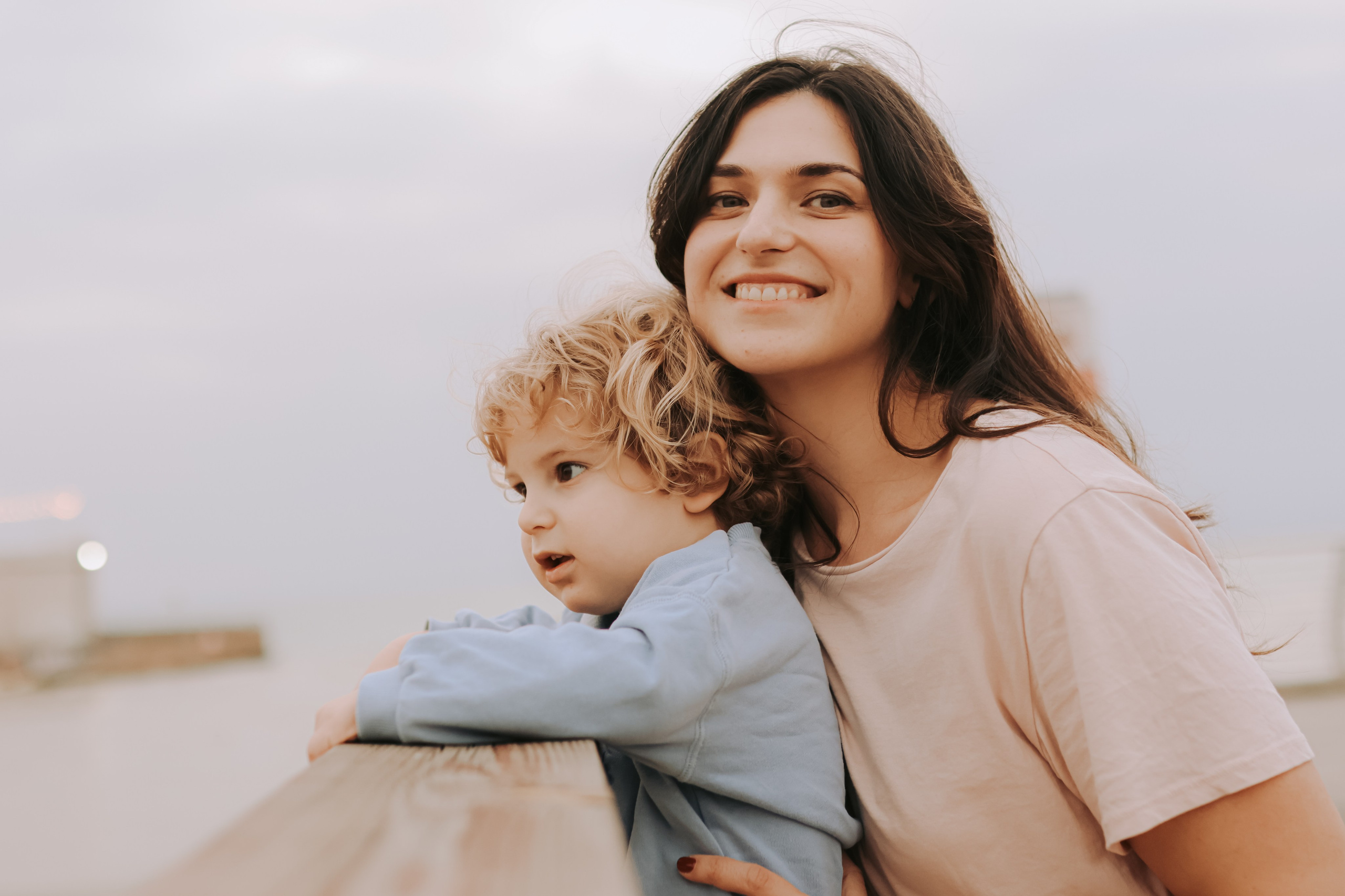 Eithan's family, Tel Aviv | February 2026. Photographer in Israel Alice Milchin
