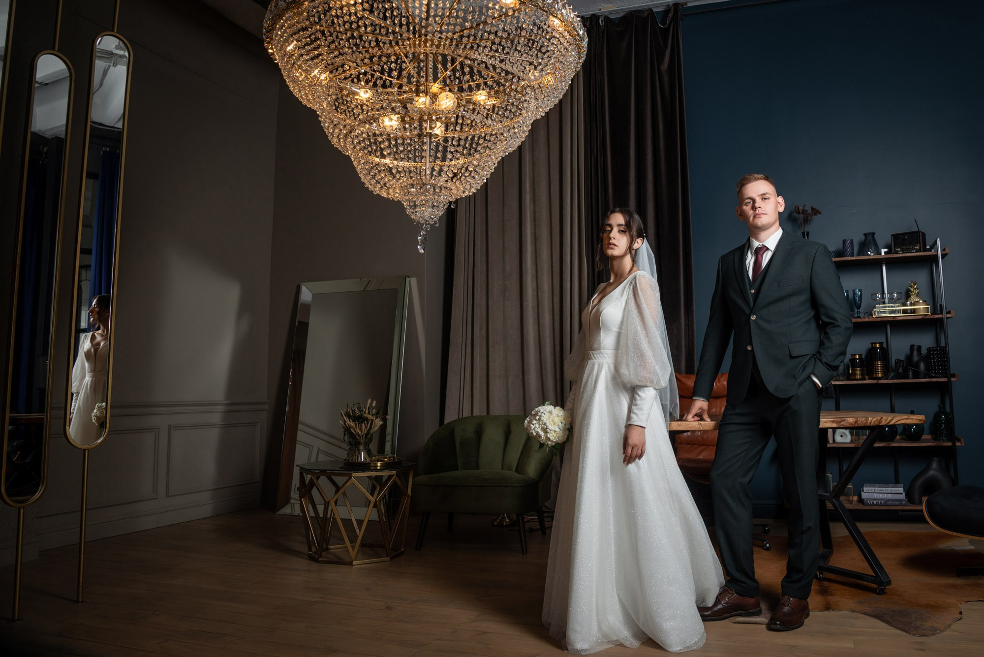 Константин и Альвина прогулка. Свадебный и портретный фотограф в Омске Матвей Краузе