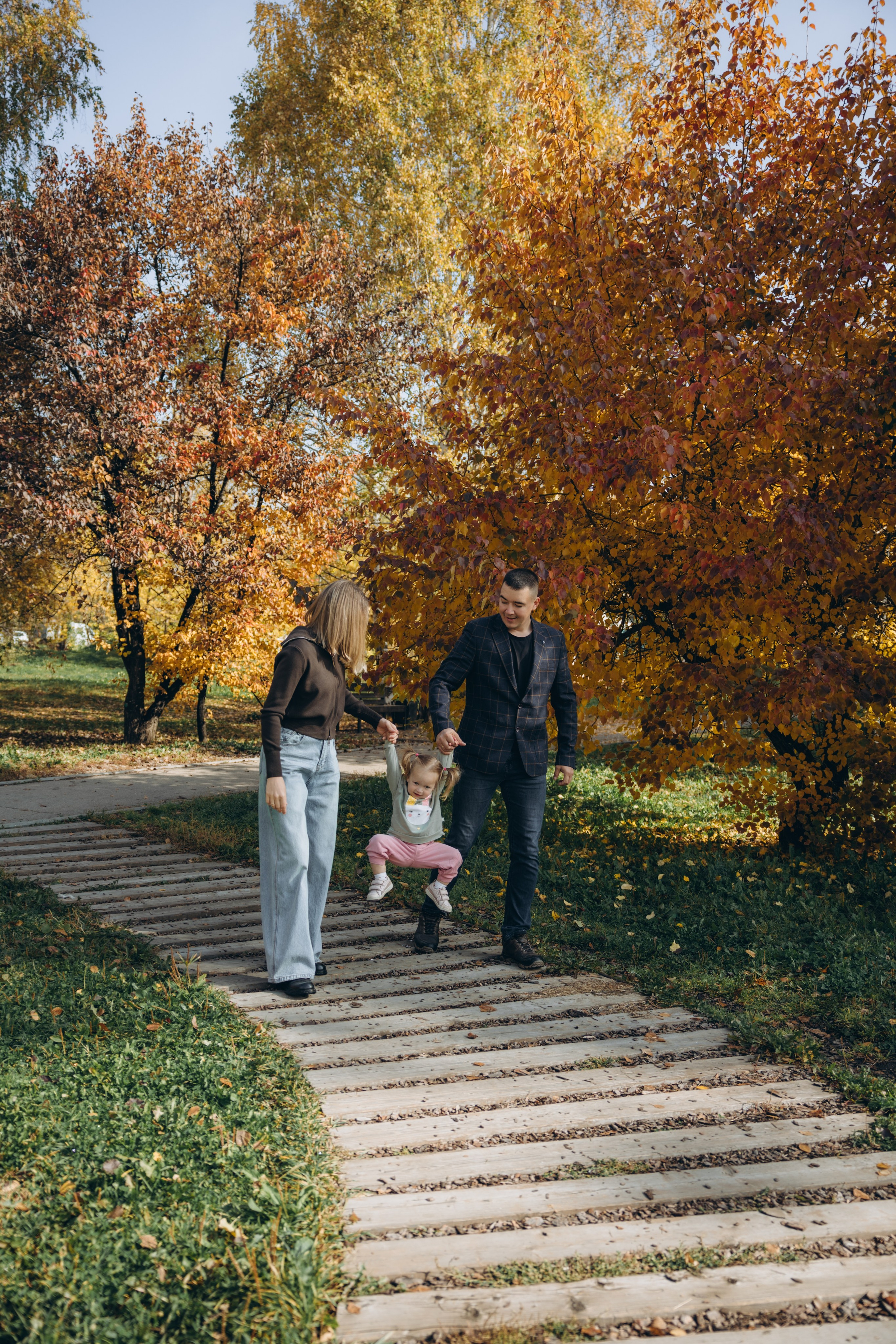 Тёплая осень. Свадебный, семейный фотограф в Иркутске Светлана Макаричева