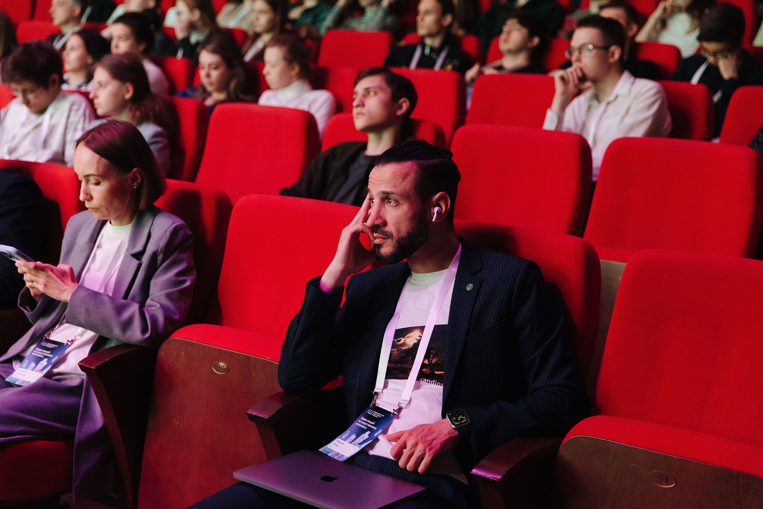 Сбер лекция по ИИ. Фотограф в Красноярске Любовь Малеева