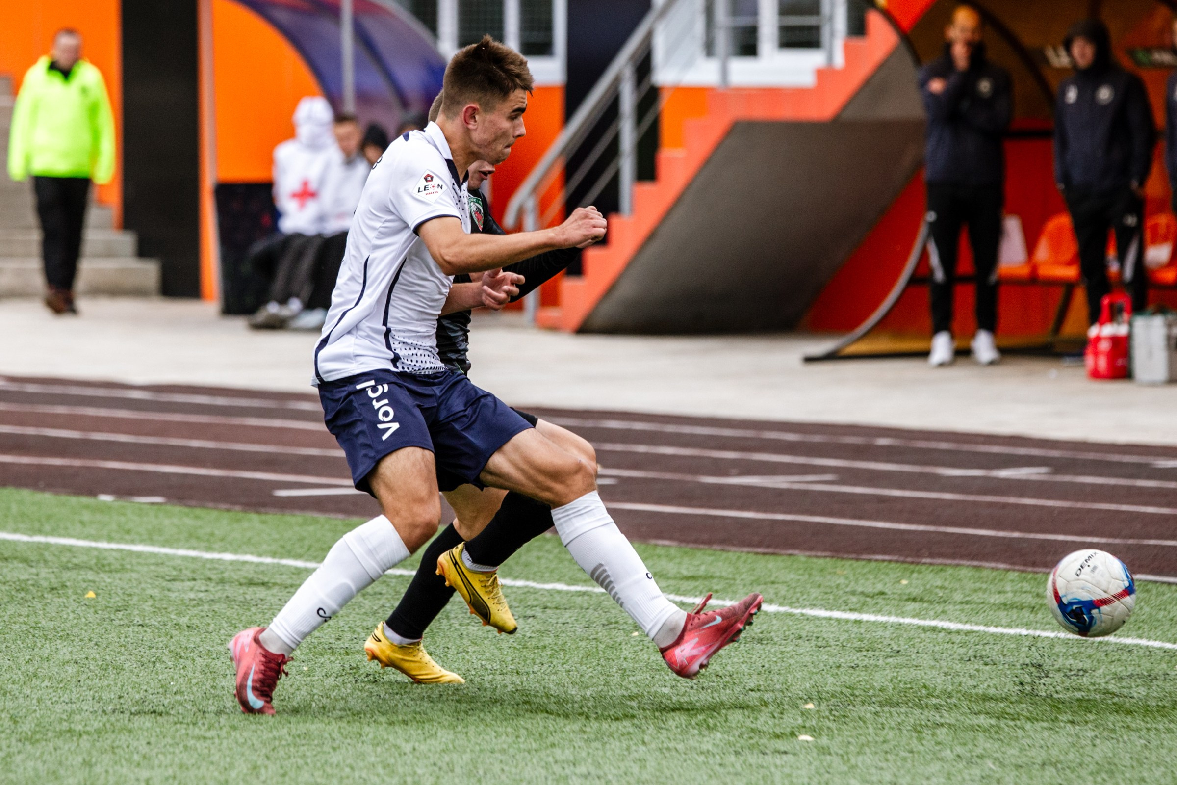 Первенство России по футболу LEON-Вторая лига Б | ФК Иркутск — Космос (Долгопрудный) | 14.09.25. Фотограф в Иркутске Евгения Айвазова