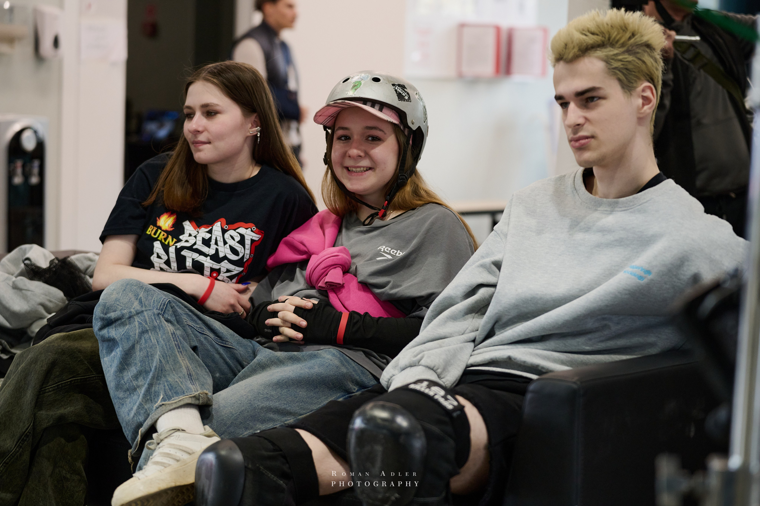 Репортаж со съёмок фильма «Своя в доску». Фотограф Роман Адлер