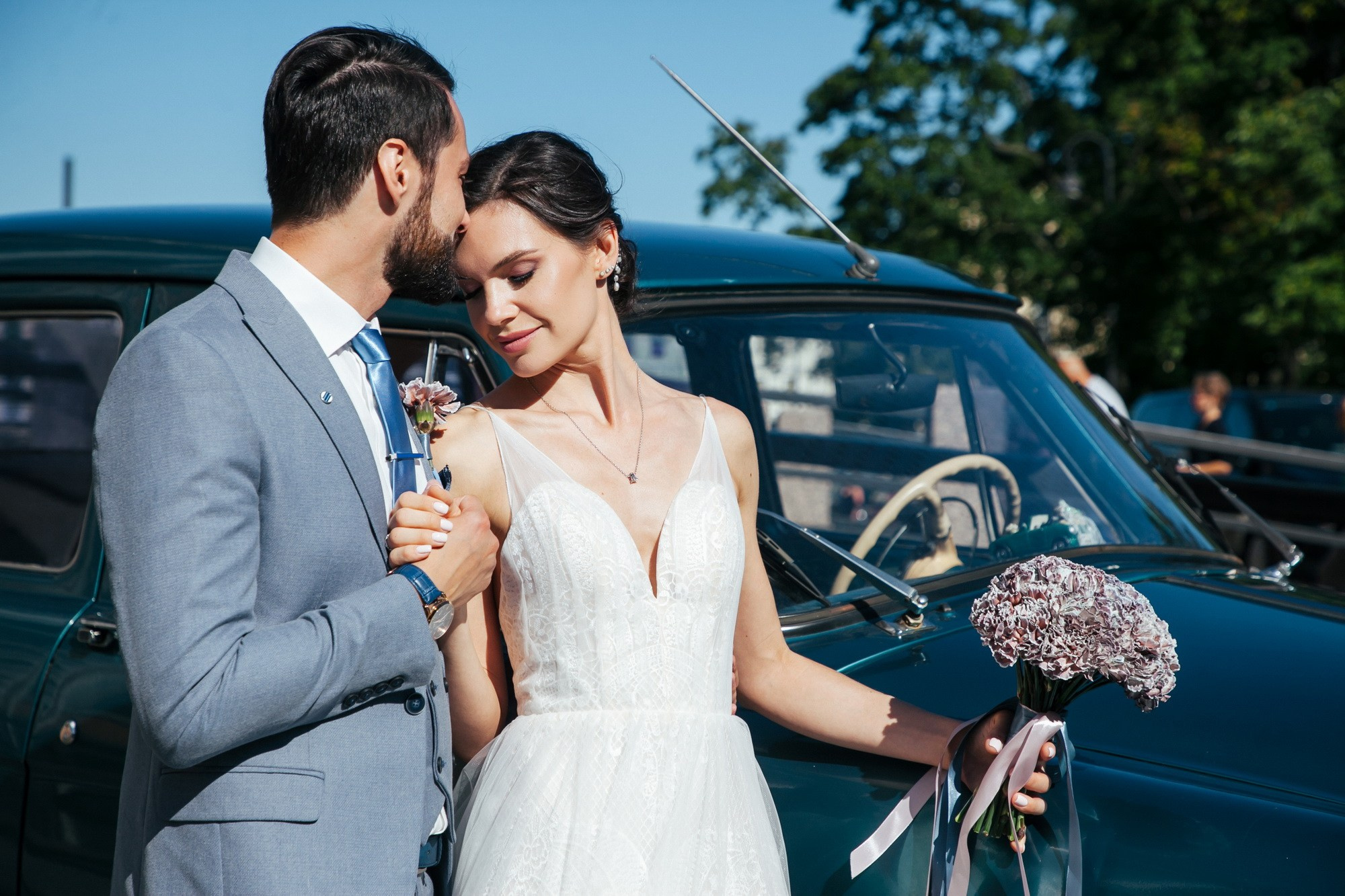 Ты мой космос, свадьба в СПБ. Фотограф крещение венчание в Петербурге! Помогает подобрать храм и посоветовал душевного батюшку в СПб