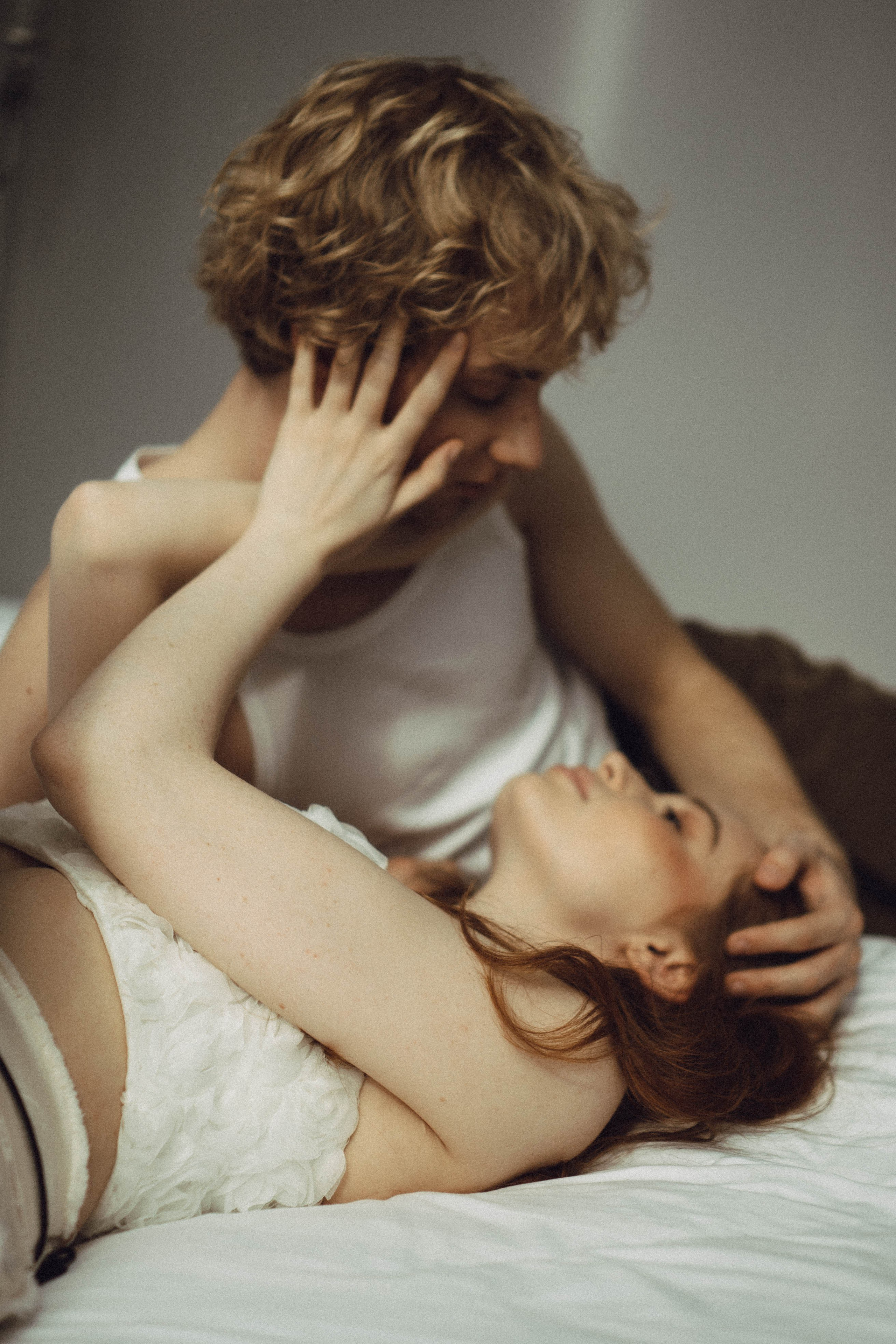 СВАДЕБНАЯ СЬЕМКА В ОТЕЛЕ. СБОРЫ ЖЕНИХА И НЕВЕСТЫ И ТАКЖЕ ТОР И ПОДГОТОВКА К ПРОГУЛКЕ. Профессиональный фотограф, Санкт-Петербург — Виктория Богомолова