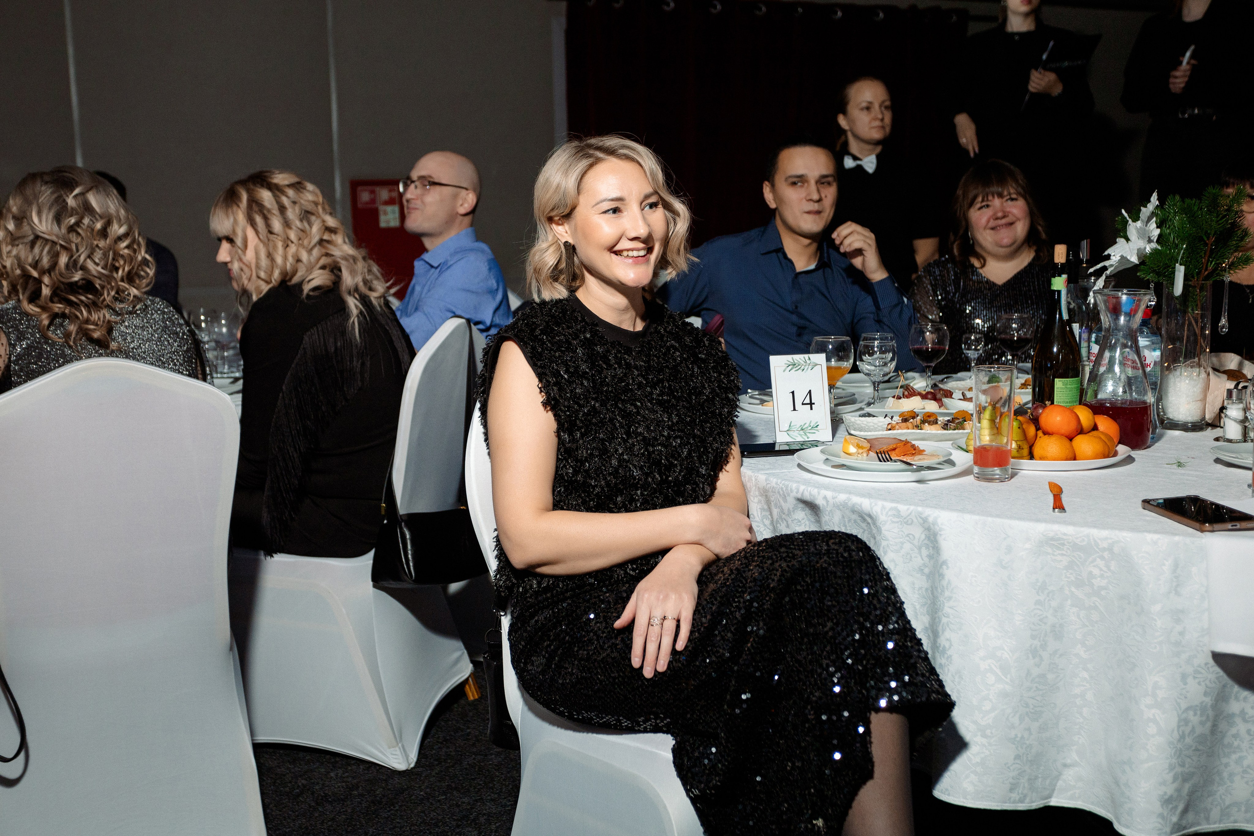 РЕПОРТАЖ: НОВЫЙ ГОД В ДК МЕТАЛЛУРГ. Профессиональный фотограф в Ижевске Леша Петров