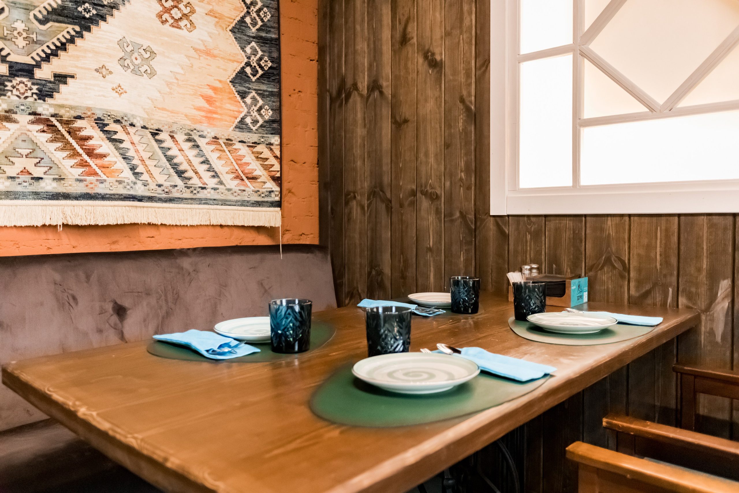 Интерьерная фотосессия для ресторана Тетри на Окской. Интерьеры, Контент, Портреты | Фотограф в Москве Дани Терно