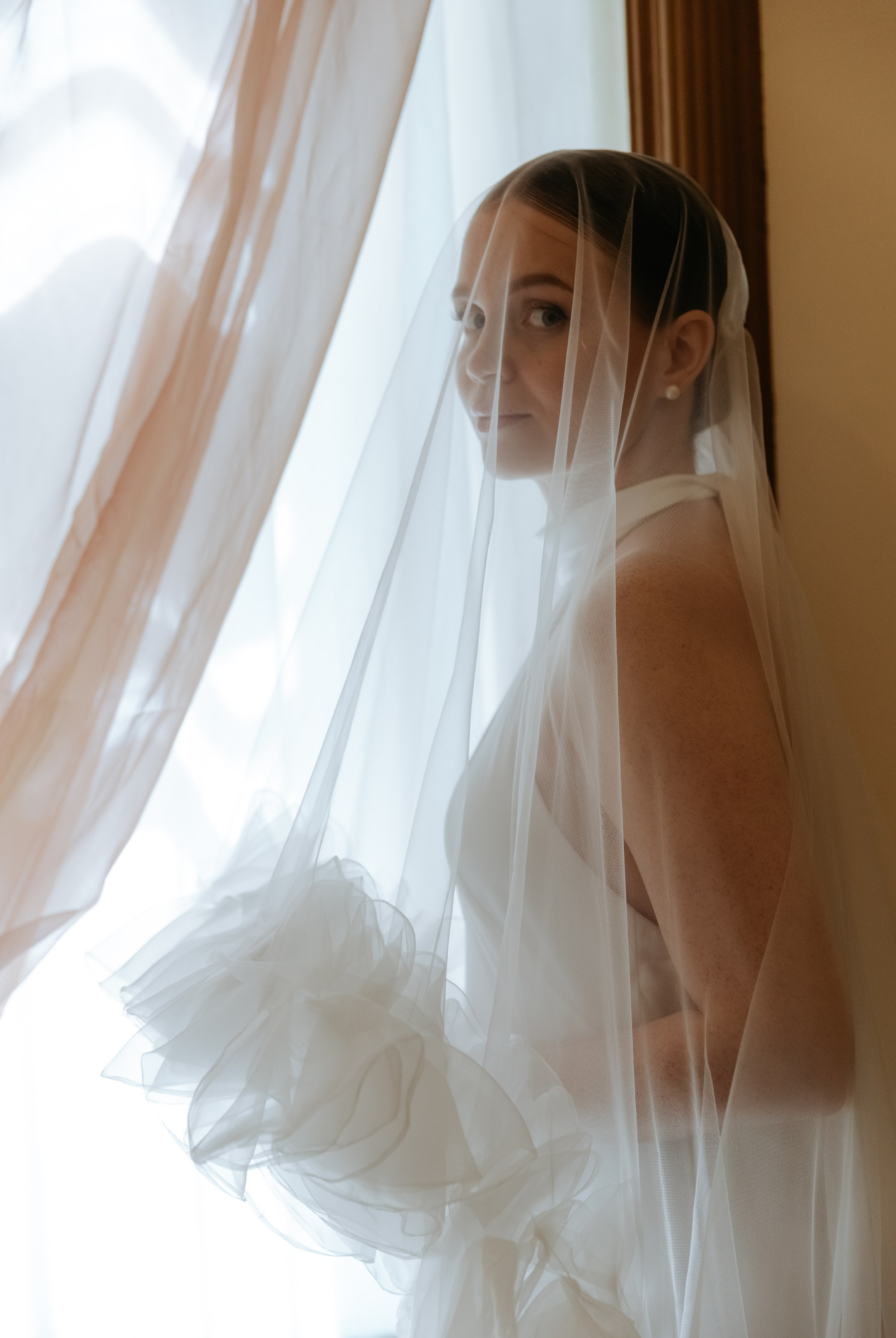 Двери Петроградки. Свадебный и репортажный фотограф в Санкт-Петербурге