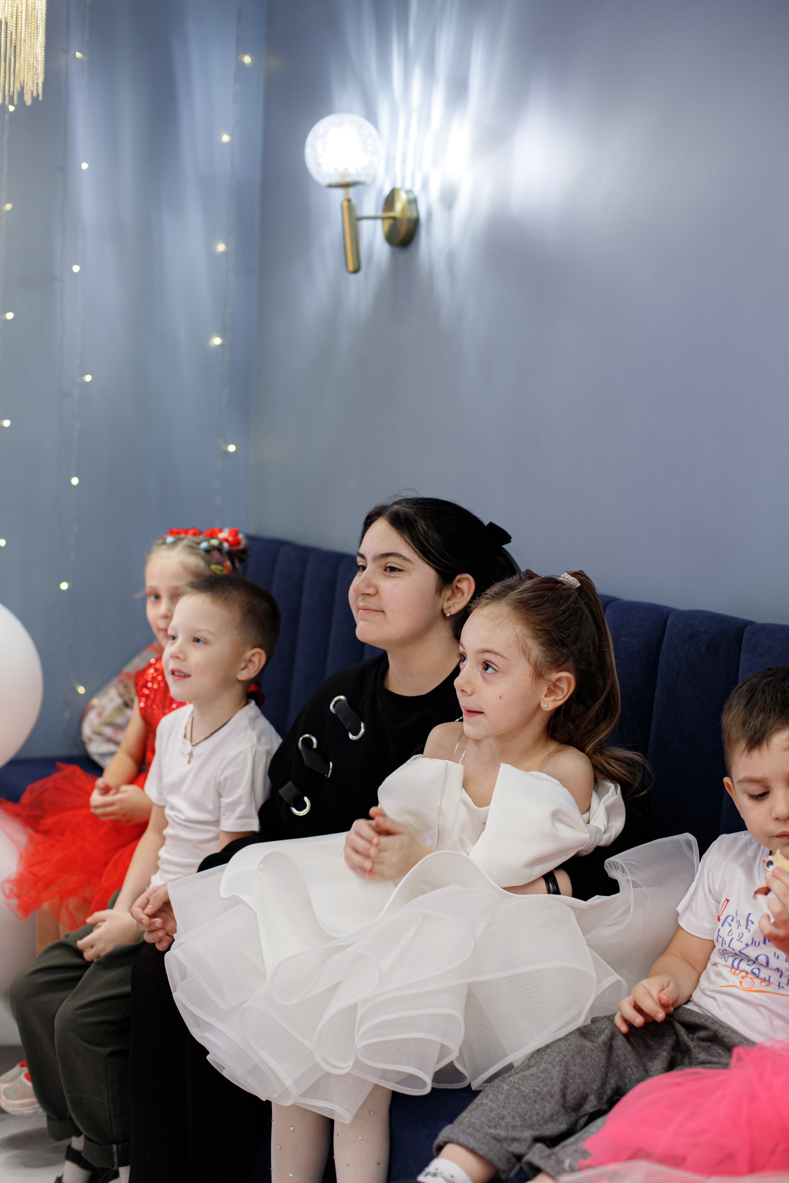 ASIA'S BIRTHDAY PARTY. Photokarish