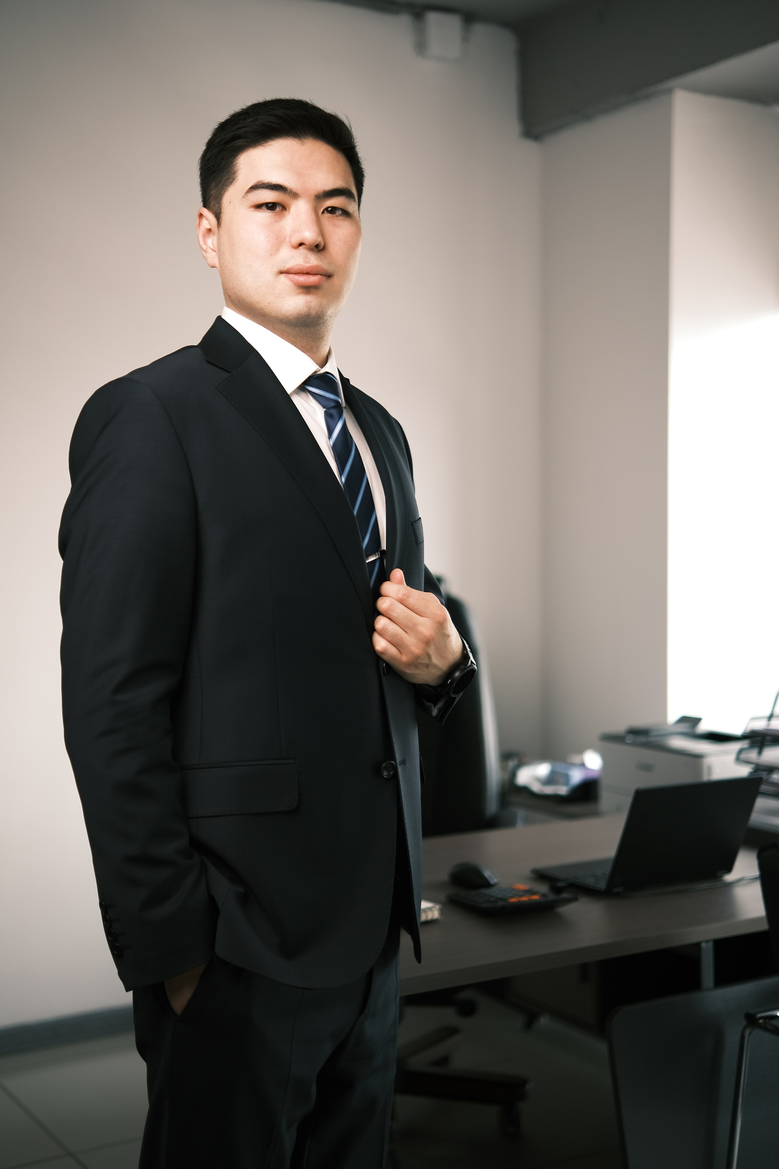 Портреты. Портреты и репортажные съемки с душой: ваш уникальный момент в объективе Руфата, профессионального фотографа Алматы