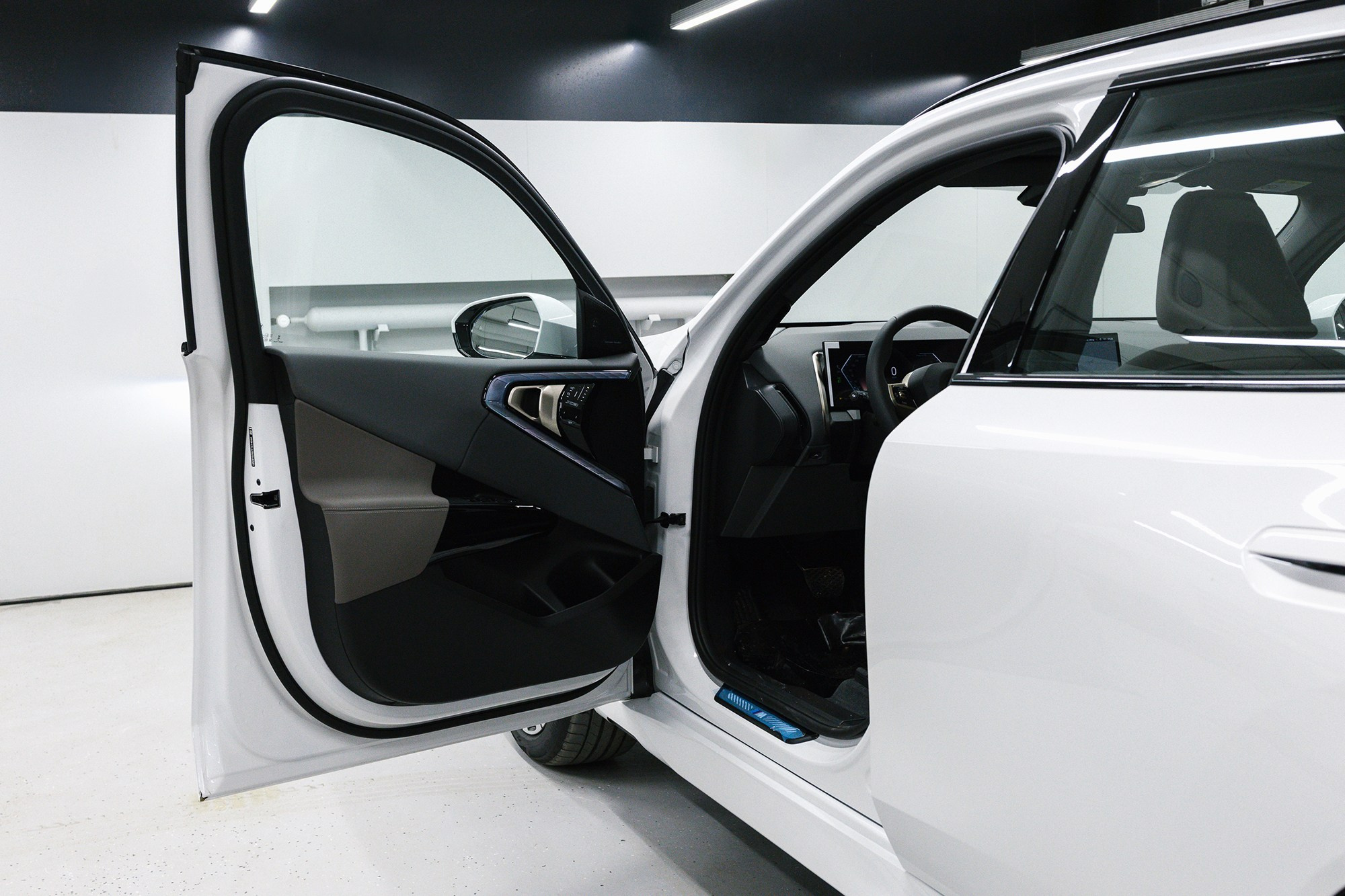 BMW X3 White G45. Новые автомобили