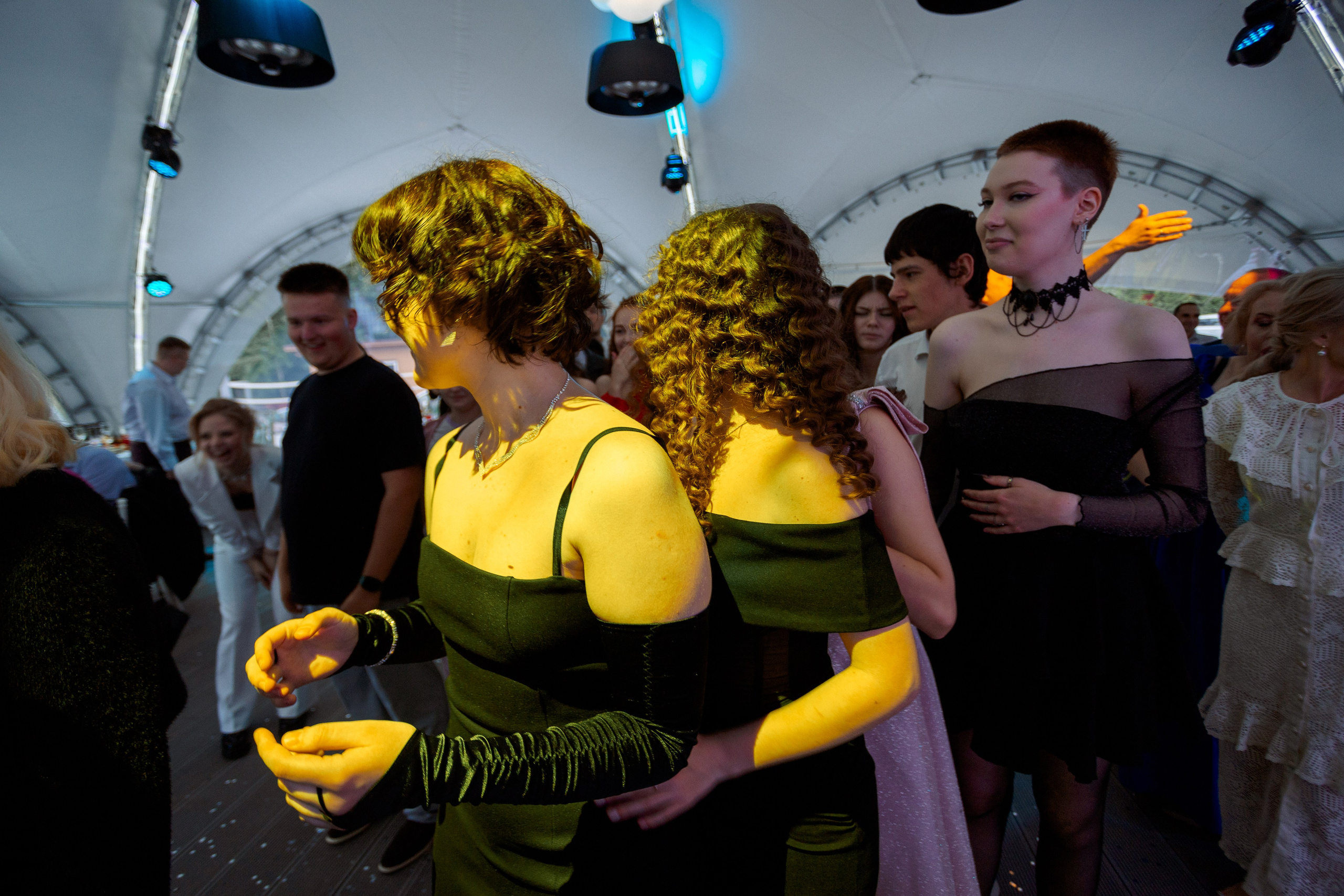 ВЫПУСКНОЙ: Волки-Липки. Все фото. Профессиональный фотограф в Ижевске Леша Петров